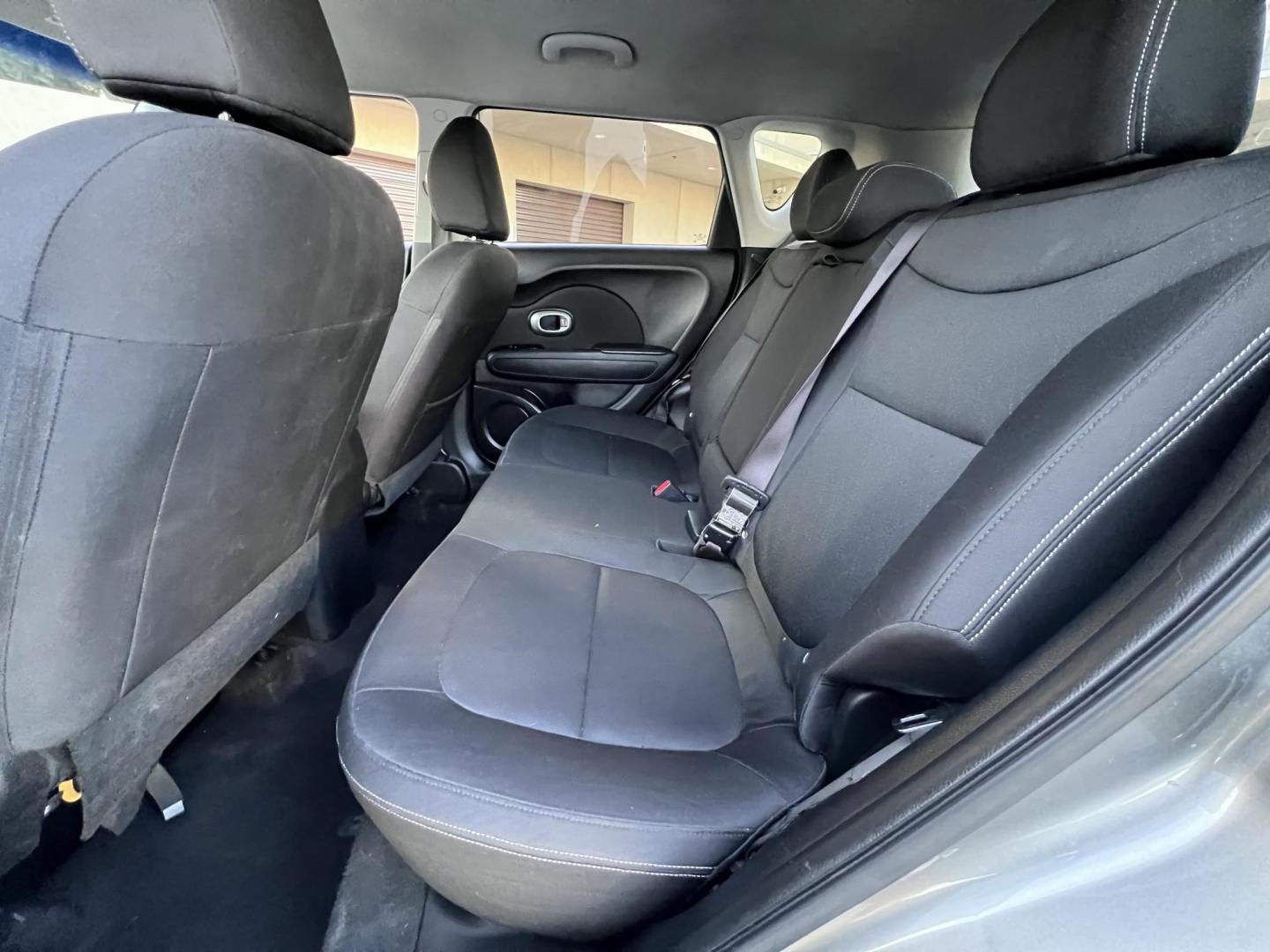 2014 SILVER /Black Kia Soul Base (KNDJN2A29E7) with an 1.6L L4 DOHC 16V engine, Automatic transmission, located at 30 S. Berkeley Avenue, Pasadena, CA, 91107, (626) 248-7567, 34.145447, -118.109398 - Photo#22