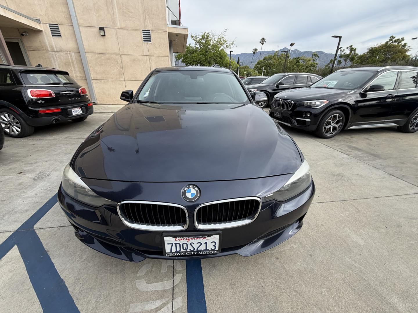 2014 Black /Black BMW 3-Series 328i Sedan (WBA3C1C55EK) with an 2.0L L4 DOHC 16V engine, Automatic transmission, located at 30 S. Berkeley Avenue, Pasadena, CA, 91107, (626) 248-7567, 34.145447, -118.109398 - 2014 BMW 328: Sporty Performance, Luxury, and Easy Bad Credit Financing at Buy Here Pay Here Dealerships If you're searching for a luxury sedan that delivers dynamic performance, cutting-edge technology, and timeless design, the 2014 BMW 328 should be at the top of your list. As part of the iconi - Photo#5