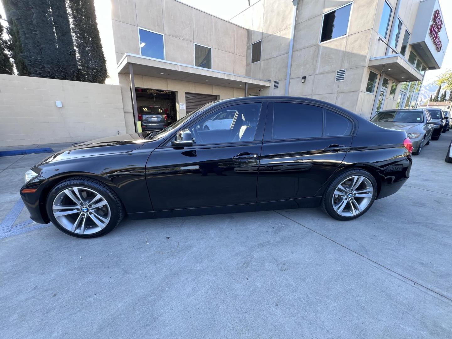 2014 Black /black BMW 3-Series 328i Sedan (WBA3A5C57EP) with an 2.0L L4 DOHC 16V engine, automatic transmission, located at 30 S. Berkeley Avenue, Pasadena, CA, 91107, (626) 248-7567, 34.145447, -118.109398 - Crown City Motors is a used “Buy Here Pay Here” car dealer in Pasadena CA. “Buy Here Pay Here” financing, means that when you purchase your vehicle from our dealership, that you make the payments to the dealership as well. We do not need the banks approval to get you approved for a used auto - Photo#1
