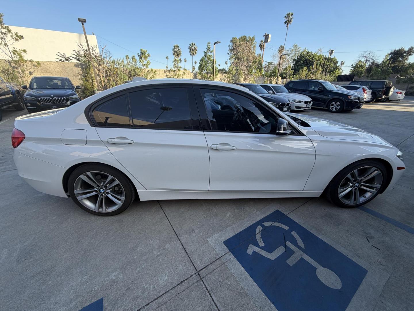 2014 BMW 3-Series 328i Sedan (WBA3C1C54EK) with an 2.0L L4 DOHC 16V engine, located at 30 S. Berkeley Avenue, Pasadena, CA, 91107, (626) 248-7567, 34.145447, -118.109398 - 2014 BMW 3 Series – White – Only 79,000 Miles – Buy Here Pay Here – Pasadena, CA VIN: WBA3C1C54EK113623 Looking for a low-mileage white BMW 3 Series with easy financing in Pasadena? This 2014 BMW 3 Series (VIN: WBA3C1C54EK113623) has only 79,000 miles, which is well below average for i - Photo#5