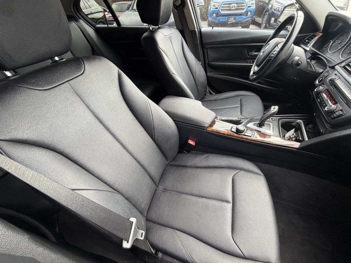 2014 Black /Black BMW 3-Series 328i Sedan (WBA3A5G51EN) with an 2.0L L4 DOHC 16V engine, located at 30 S. Berkeley Avenue, Pasadena, CA, 91107, (626) 248-7567, 34.145447, -118.109398 - Photo#8