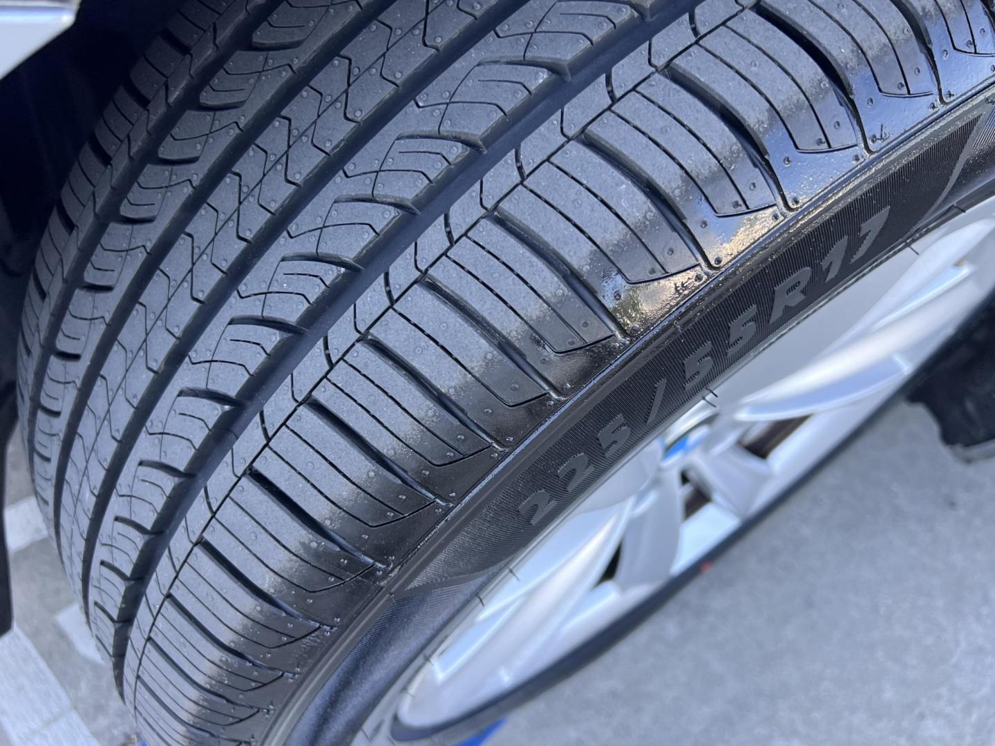 2014 /Gray BMW 5-Series 528i (WBA5A5C53ED) with an 2.0L L4 DOHC 16V TURBO engine, 8-Speed Automatic transmission, located at 30 S. Berkeley Avenue, Pasadena, CA, 91107, (626) 248-7567, 34.145447, -118.109398 - Leather seats! Back up camera! Moon-roof! Navigation! This 2014 BMW 5-Series 528i Crown City Motors is a used “Buy Here Pay Here” car dealer in Pasadena CA. “Buy Here Pay Here” financing, means that when you purchase your vehicle from our dealership, that you make the payments to the deal - Photo#10