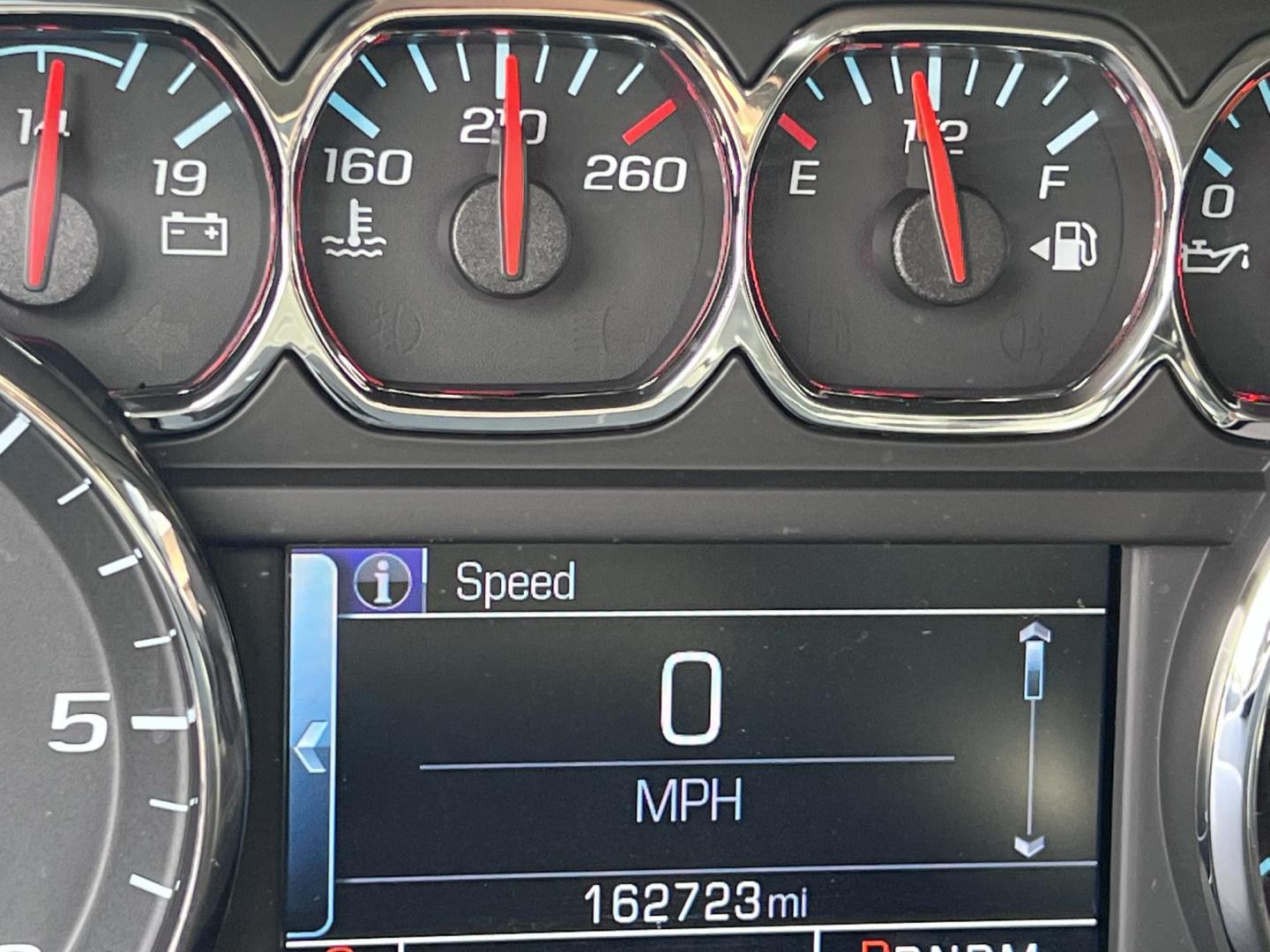 2014 Silver /Gray Chevrolet Silverado 1500 1LT Crew Cab 2WD (3GCPCREC0EG) with an 4.8L V8 OHV 16V engine, 6-Speed Automatic transmission, located at 30 S. Berkeley Avenue, Pasadena, CA, 91107, (626) 248-7567, 34.145447, -118.109398 - 2014 Chevrolet Silverado 1500 – Reliable, Powerful, and Ready for the Road – Buy Here Pay Here Available! Looking for a rugged and dependable full-size pickup truck that can handle both work and play? Look no further than this 2014 Chevrolet Silverado 1500, now available at Crown City Motors - Photo#5