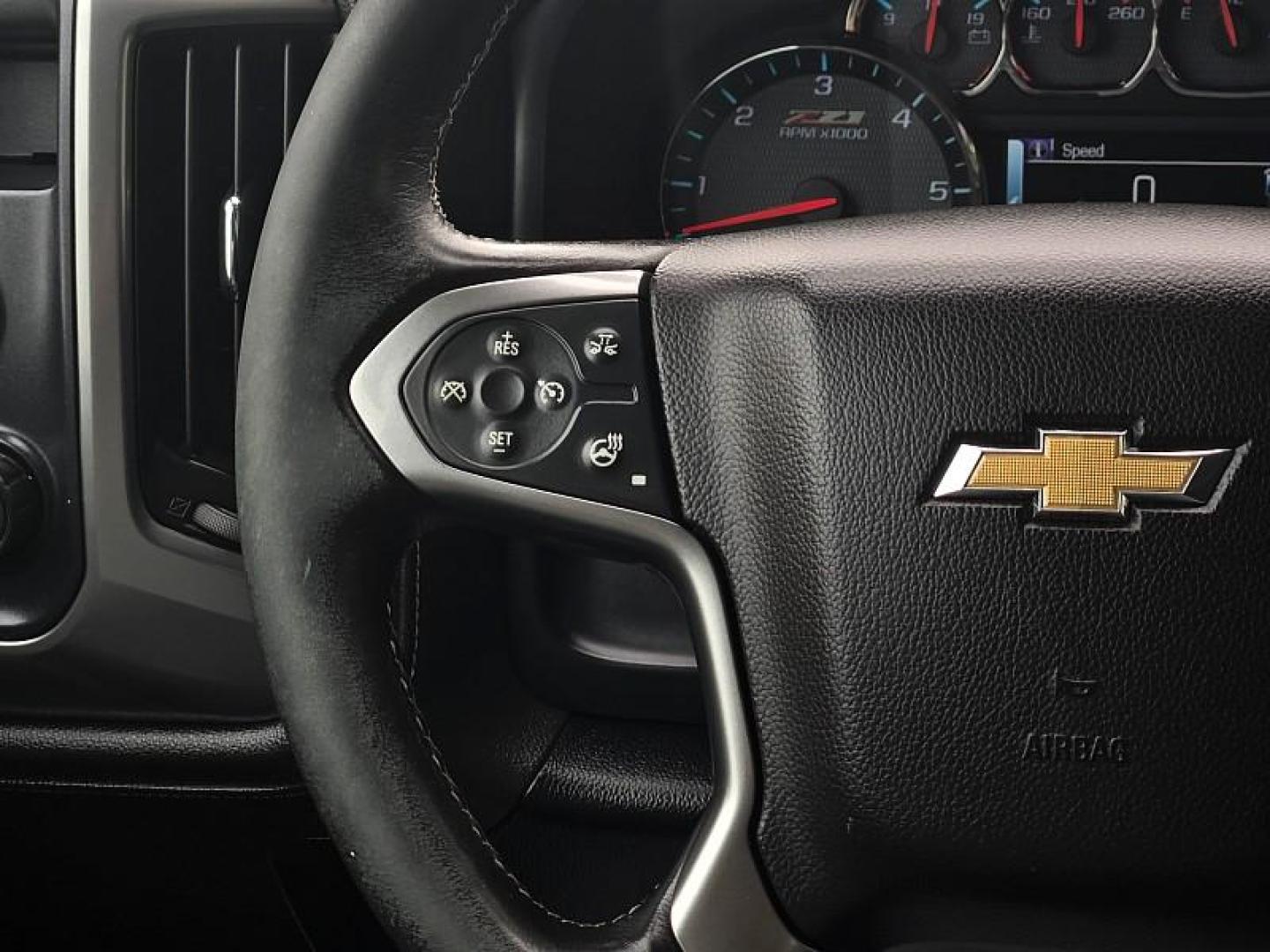 2014 WHITE Chevrolet Silverado 1500 4WD (3GCUKSEC1EG) with an V8 EcoTec3 Flex Fuel 5.3L engine, Auto 6-Spd HD Overdrive transmission, located at 246 E Walker St., Orland, 95963, (530) 865-5800, 39.747589, -122.178398 - Photo#21