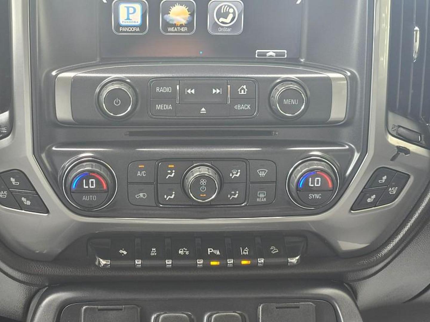 2014 WHITE Chevrolet Silverado 1500 4WD (3GCUKSEC1EG) with an V8 EcoTec3 Flex Fuel 5.3L engine, Auto 6-Spd HD Overdrive transmission, located at 246 E Walker St., Orland, 95963, (530) 865-5800, 39.747589, -122.178398 - Photo#23