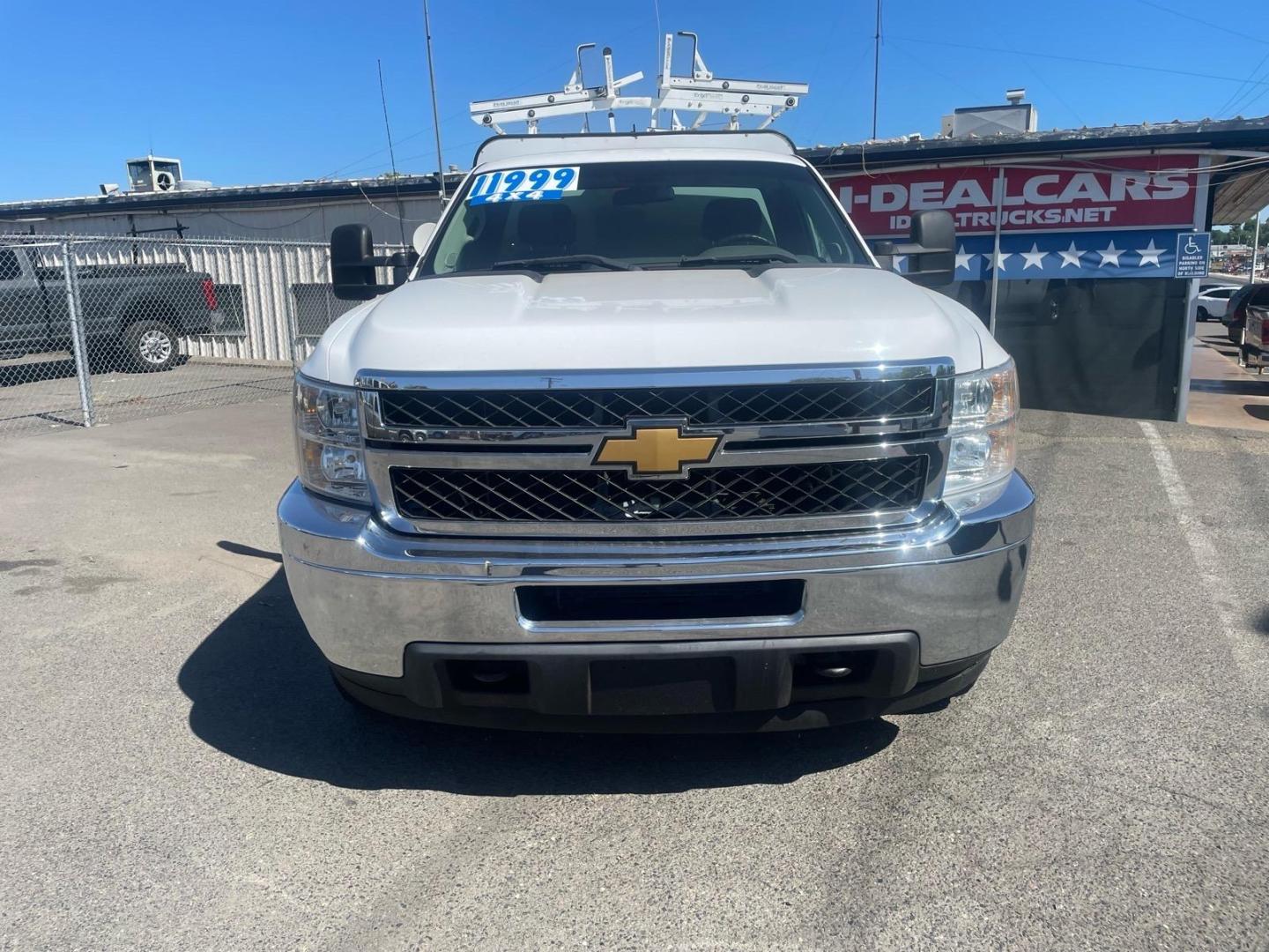 2014 White Chevrolet Silverado 2500HD Work Truck (1GC0KVEG2EF) with an 6.0L Vortec 6.0L Flex Fuel V8 360hp 380ft. lbs. Sequential Electronic Fuel Injection engine, 6-Speed Shiftable Automatic transmission, located at 800 Riverside Ave, Roseville, CA, 95678, 916-773-4549 & Toll Free: 866-719-4393, 38.732265, -121.291039 - 4X4 ONE OWNER- Photo#7