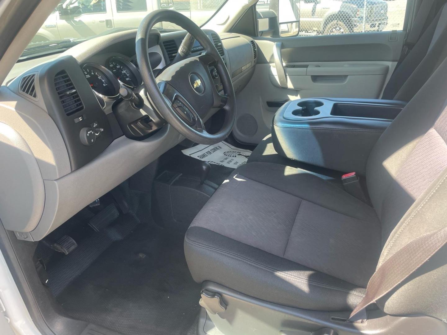 2014 White Chevrolet Silverado 2500HD Work Truck (1GC0KVEG2EF) with an 6.0L Vortec 6.0L Flex Fuel V8 360hp 380ft. lbs. Sequential Electronic Fuel Injection engine, 6-Speed Shiftable Automatic transmission, located at 800 Riverside Ave, Roseville, CA, 95678, 916-773-4549 & Toll Free: 866-719-4393, 38.732265, -121.291039 - 4X4 ONE OWNER- Photo#9