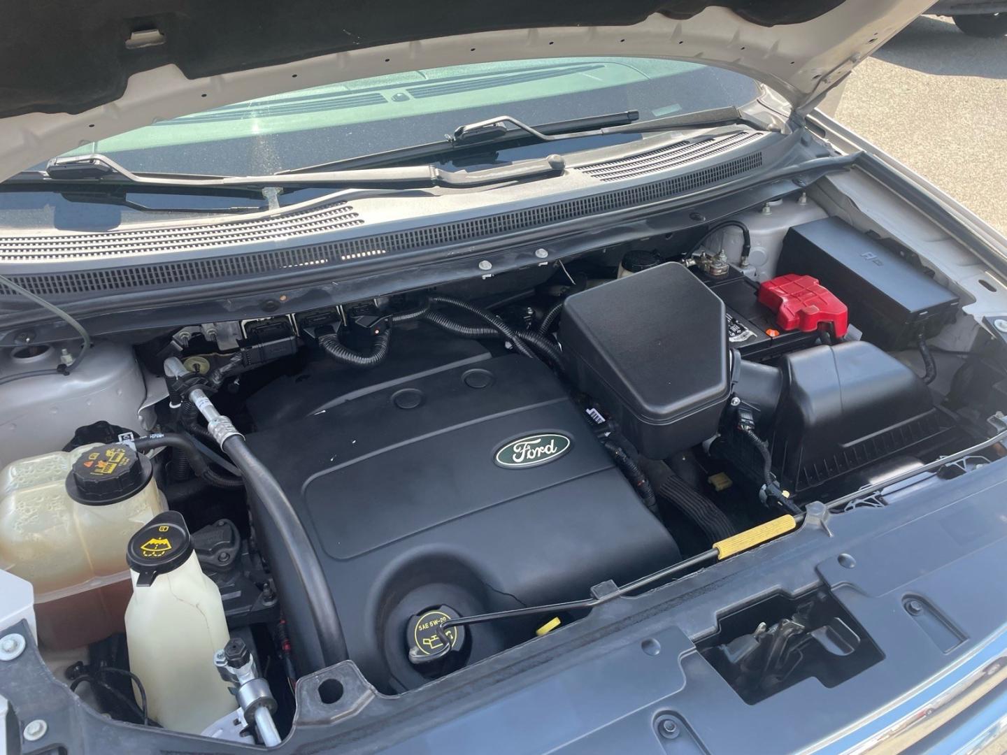 2014 Ingot Silver Metallic Ford Edge SE (2FMDK3GC1EB) with an 3.5L 3.5L V6 285hp 253ft. lbs. Sequential Multiport Fuel Injection engine, 6-Speed Shiftable Automatic transmission, located at 800 Riverside Ave, Roseville, CA, 95678, 916-773-4549 & Toll Free: 866-719-4393, 38.732265, -121.291039 - SE SERVICE RECORDS ON CLEAN CARFAX- Photo#15