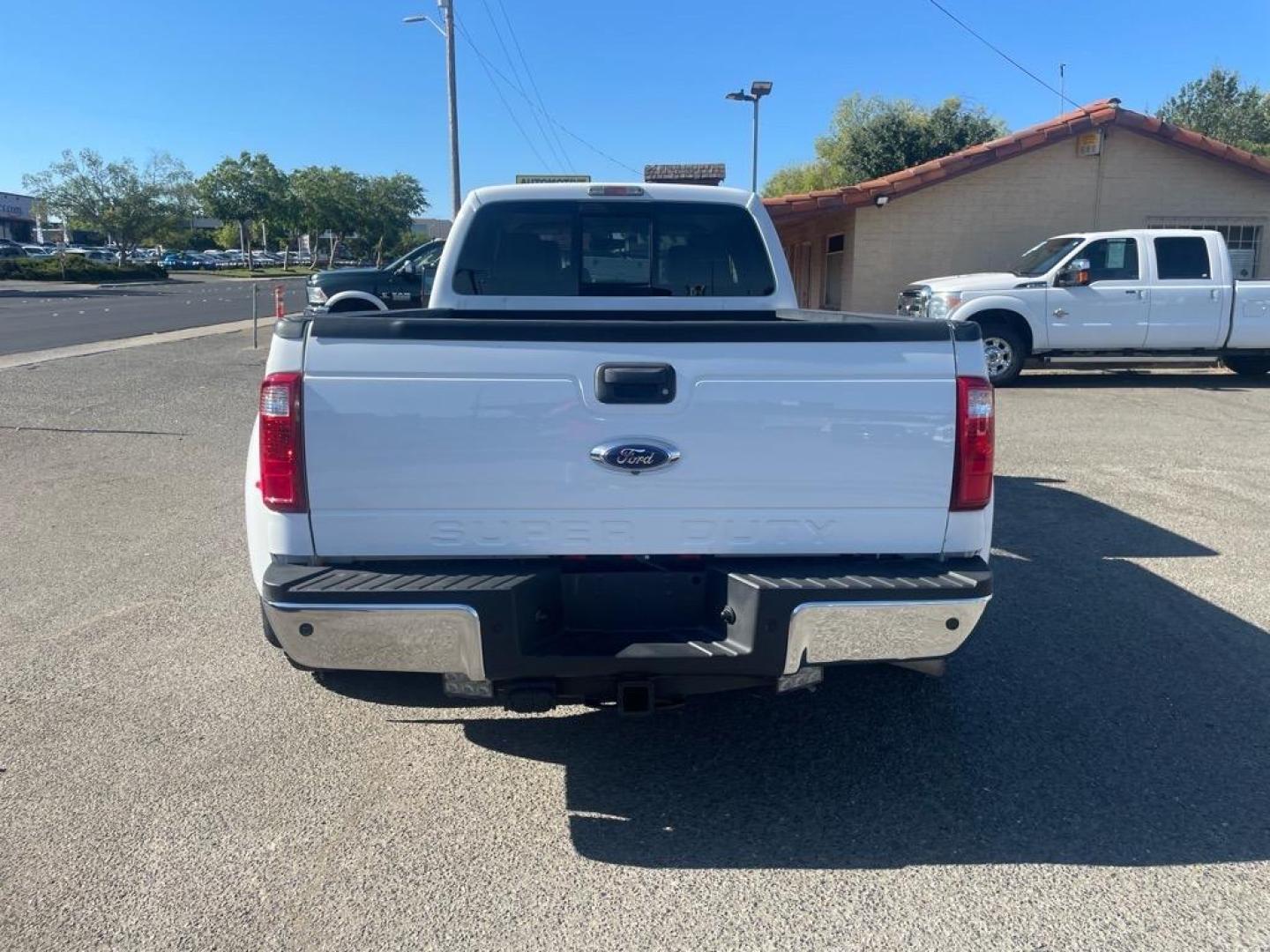2014 Oxford White Ford F-350 Super Duty Lariat (1FT8W3CT8EE) with an 6.7L Power Stroke 6.7L Biodiesel Turbo V8 400hp 800ft. lbs. Common Rail Direct Injection engine, 6-Speed Shiftable Automatic transmission, located at 800 Riverside Ave, Roseville, CA, 95678, 916-773-4549 & Toll Free: 866-719-4393, 38.732265, -121.291039 - DIESEL CREW CAB DUALLY LARIAT SERVICE RECORDS ON CLEAN CARFAX - Photo#8