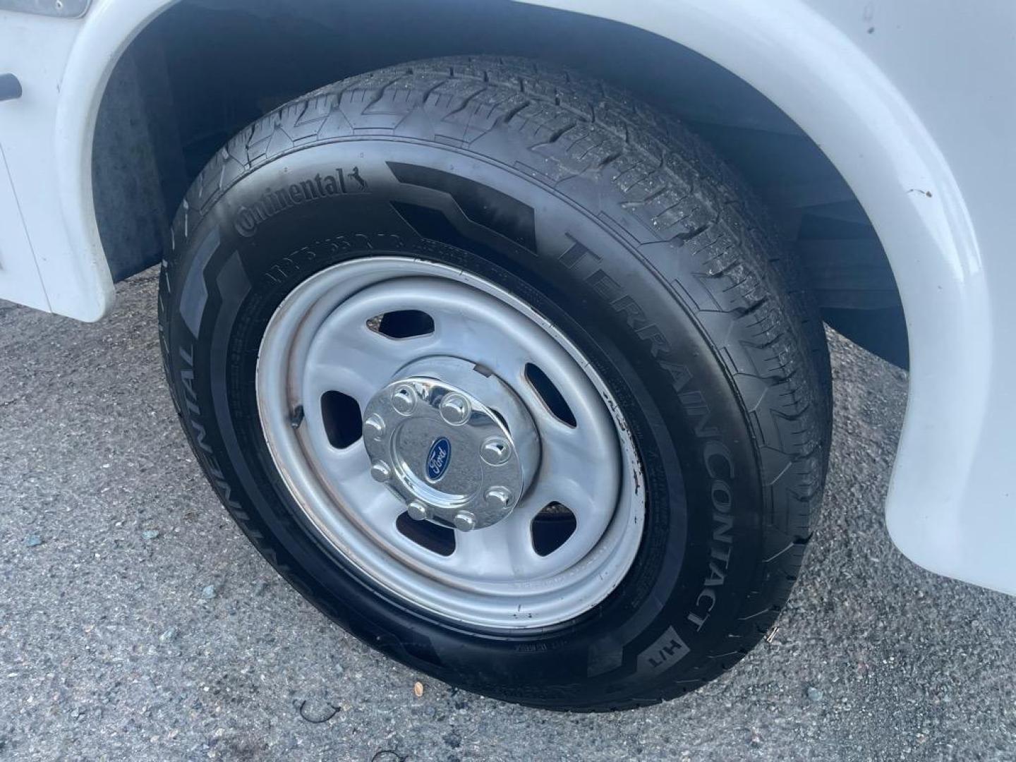 2014 Oxford White Ford F-350 Super Duty XL (1FDRF3A68EE) with an 6.2L 6.2L Flex Fuel V8 385hp 405ft. lbs. Sequential Electronic Fuel Injection engine, 6-Speed Shiftable Automatic transmission, located at 800 Riverside Ave, Roseville, CA, 95678, 916-773-4549 & Toll Free: 866-719-4393, 38.732265, -121.291039 - UTILITY BED SERVICE RECORDS - Photo#9