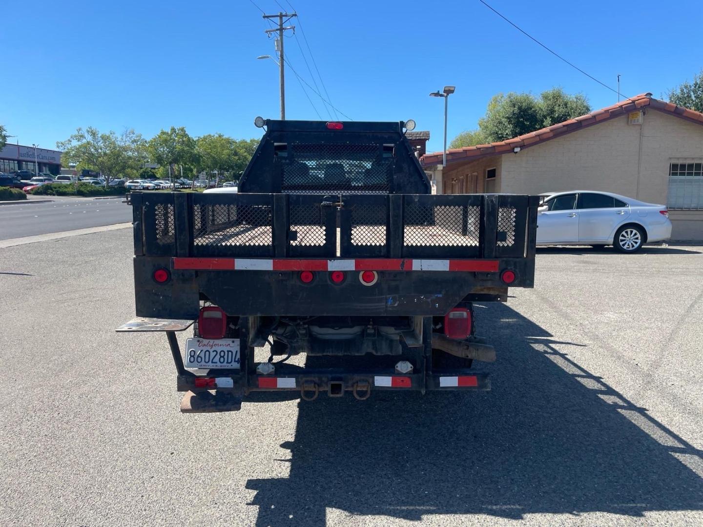 2014 White Ford F-350 Super Duty XL (1FD8W3FTXEE) with an 6.7L Power Stroke 6.7L Biodiesel Turbo V8 300hp 660ft. lbs. Common Rail Direct Injection engine, 6-Speed Shiftable Automatic transmission, located at 800 Riverside Ave, Roseville, CA, 95678, 916-773-4549 & Toll Free: 866-719-4393, 38.732265, -121.291039 - DIESEL CREW CAB 4X4 9 FOOT FLATBED ONE OWNER SERVICE RECORDS ON CLEAN CARFAX- Photo#7