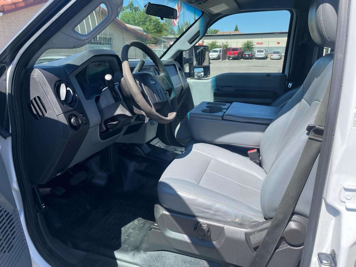 2014 White Ford F-350 Super Duty XL (1FD8W3FTXEE) with an 6.7L Power Stroke 6.7L Biodiesel Turbo V8 300hp 660ft. lbs. Common Rail Direct Injection engine, 6-Speed Shiftable Automatic transmission, located at 800 Riverside Ave, Roseville, CA, 95678, 916-773-4549 & Toll Free: 866-719-4393, 38.732265, -121.291039 - DIESEL CREW CAB 4X4 9 FOOT FLATBED ONE OWNER SERVICE RECORDS ON CLEAN CARFAX- Photo#8