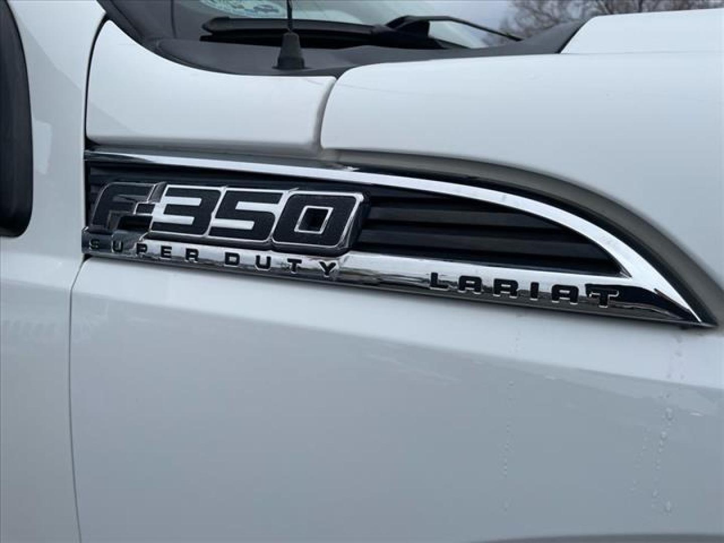 2014 Oxford White Ford F-350 Super Duty Lariat (1FT8W3BT3EE) with an 6.7L Power Stroke 6.7L Biodiesel Turbo V8 400hp 800ft. lbs. Common Rail Direct Injection engine, 6-Speed Shiftable Automatic transmission, located at 800 Riverside Ave, Roseville, CA, 95678, 916-773-4549 & Toll Free: 866-719-4393, 38.732265, -121.291039 - DIESEL CREW CAB 4X4 FX4 LARIAT ONE OWNER OIL SERVICE RECORDS REGULARLY CHANGED ONE OWNER MOON ROOF - Photo#2