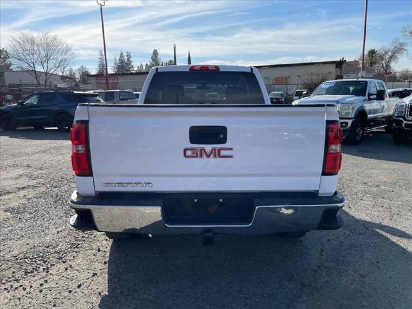 2014 Summit White GMC Sierra 1500 Base (1GTV2TEC4EZ) with an 5.3L EcoTec3 5.3L Flex Fuel V8 355hp 383ft. lbs. Direct Injection engine, 6-Speed Shiftable Automatic w/Overdrive transmission, located at 800 Riverside Ave, Roseville, CA, 95678, 916-773-4549 & Toll Free: 866-719-4393, 38.732265, -121.291039 - 4X4 DOUBLE CAB LOW MILES CLEAN CARFAX - Photo#3