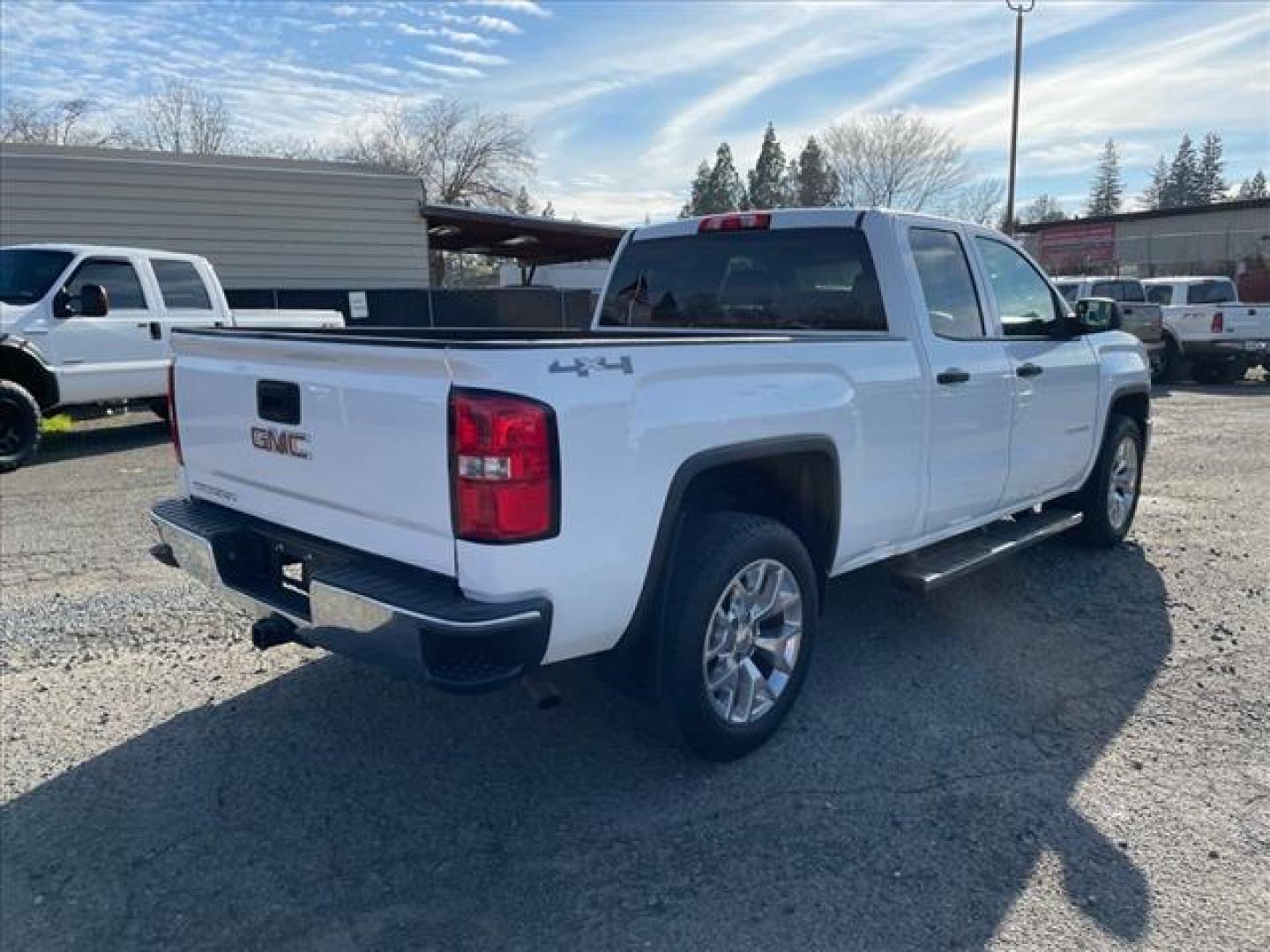 2014 Summit White GMC Sierra 1500 Base (1GTV2TEC4EZ) with an 5.3L EcoTec3 5.3L Flex Fuel V8 355hp 383ft. lbs. Direct Injection engine, 6-Speed Shiftable Automatic w/Overdrive transmission, located at 800 Riverside Ave, Roseville, CA, 95678, 916-773-4549 & Toll Free: 866-719-4393, 38.732265, -121.291039 - 4X4 DOUBLE CAB LOW MILES CLEAN CARFAX - Photo#4
