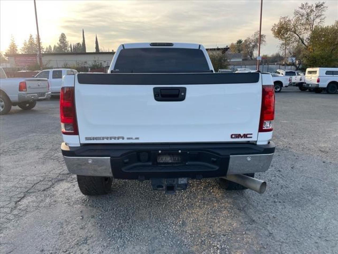 2014 Summit White GMC Sierra 2500HD SLE (1GT120C83EF) with an 6.6L Duramax 6.6L Diesel Turbo V8 397hp 765ft. lbs. Common Rail Direct Injection engine, Allison 1000 6-Speed Shiftable Automatic transmission, located at 800 Riverside Ave, Roseville, CA, 95678, 916-773-4549 & Toll Free: 866-719-4393, 38.732265, -121.291039 - DURAMAX DIESEL CREW CAB 4X4 SLE LIFTED ALLISON TRANSMISSION SERVICE RECORDS ON CLEAN CARFAX - Photo#8