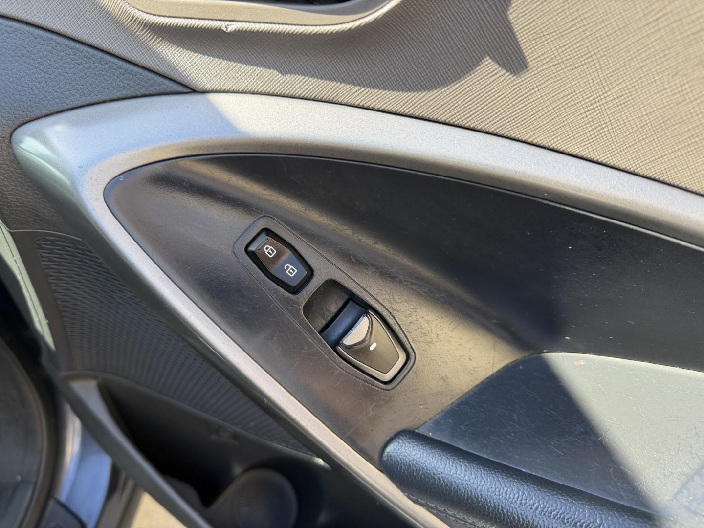 2014 Night Sky Pearl. /Gray Hyundai Santa Fe Sport 2.4 FWD (5XYZT3LB4EG) with an 2.4L L4 DOHC 16V engine, 6-Speed Automatic transmission, located at 30 S. Berkeley Avenue, Pasadena, CA, 91107, (626) 248-7567, 34.145447, -118.109398 - DEALER IDENTIFIER: Crown City Motors Sales | Buy Here Pay Here Pasadena TARGET REGIONS: Pasadena, San Gabriel Valley, Riverside, San Bernardino FINANCING SPECIALTY: Subprime Auto Lending, In-House Financing, Bad Credit Car Loans CA VEHICLE: 2014 Hyundai Santa Fe Sport 2.4L (VIN: 5XYZT3LB4EG131415- Photo#8
