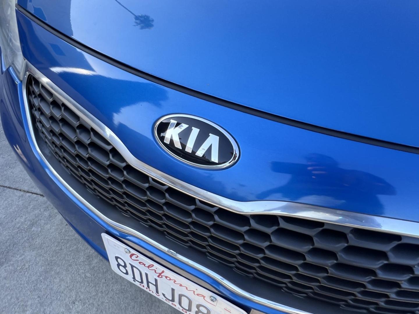 2014 Abyss Blue Pear /Black Kia Forte EX (KNAFX4A82E5) with an 2.0L L4 DOHC 16V engine, 6-Speed Automatic transmission, located at 30 S. Berkeley Avenue, Pasadena, CA, 91107, (626) 248-7567, 34.145447, -118.109398 - ? 2014 Kia Forte EX – Affordable Style and Efficiency with Easy BHPH Financing VIN: KNAFX4A82E5106328 Location: Crown City Motors, Pasadena, CA Financing Options: Buy Here Pay Here | Low Down Payment | Bad Credit OK Looking for a sleek, efficient, and budget-friendly sedan with all the featu - Photo#14