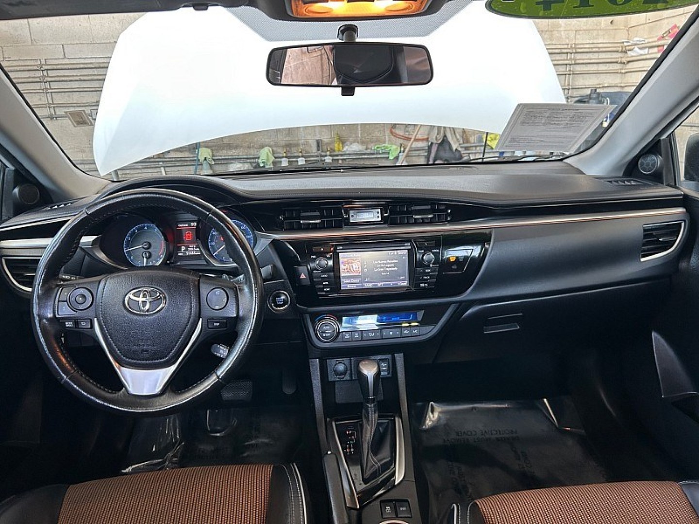 2014 White Toyota Corolla (5YFBURHE5EP) with an 4-Cyl 1.8 Liter engine, Auto CVTi-S w/Man Mode transmission, located at 412 Auto Vista Drive, Palmdale, 93551, (661) 945-0620, 34.592636, -118.136681- Photo#18