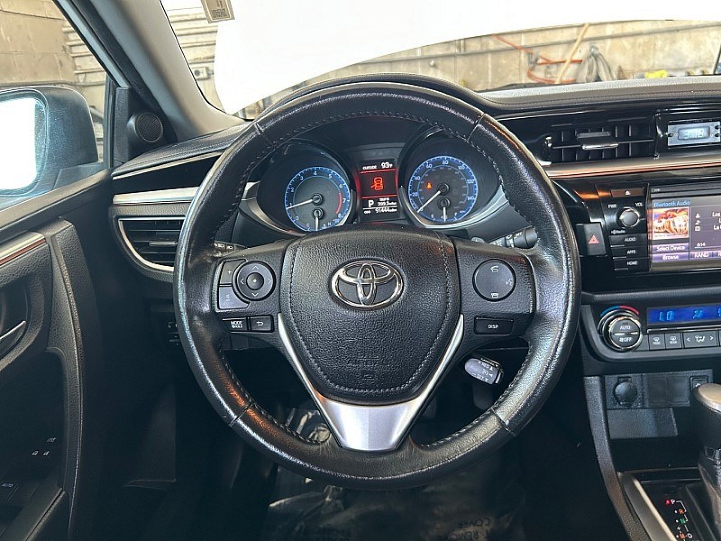 2014 White Toyota Corolla (5YFBURHE5EP) with an 4-Cyl 1.8 Liter engine, Auto CVTi-S w/Man Mode transmission, located at 412 Auto Vista Drive, Palmdale, 93551, (661) 945-0620, 34.592636, -118.136681- Photo#19