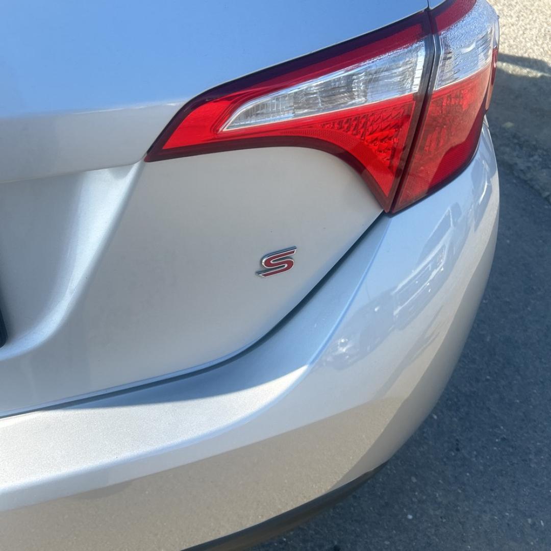 2015 Silver Metallic /Black Toyota Corolla L 4-Speed AT (5YFBURHE9FP) with an 1.8L L4 DOHC 16V engine, 4-Speed Automatic transmission, located at 30 S. Berkeley Avenue, Pasadena, CA, 91107, (626) 248-7567, 34.145447, -118.109398 - Photo#0