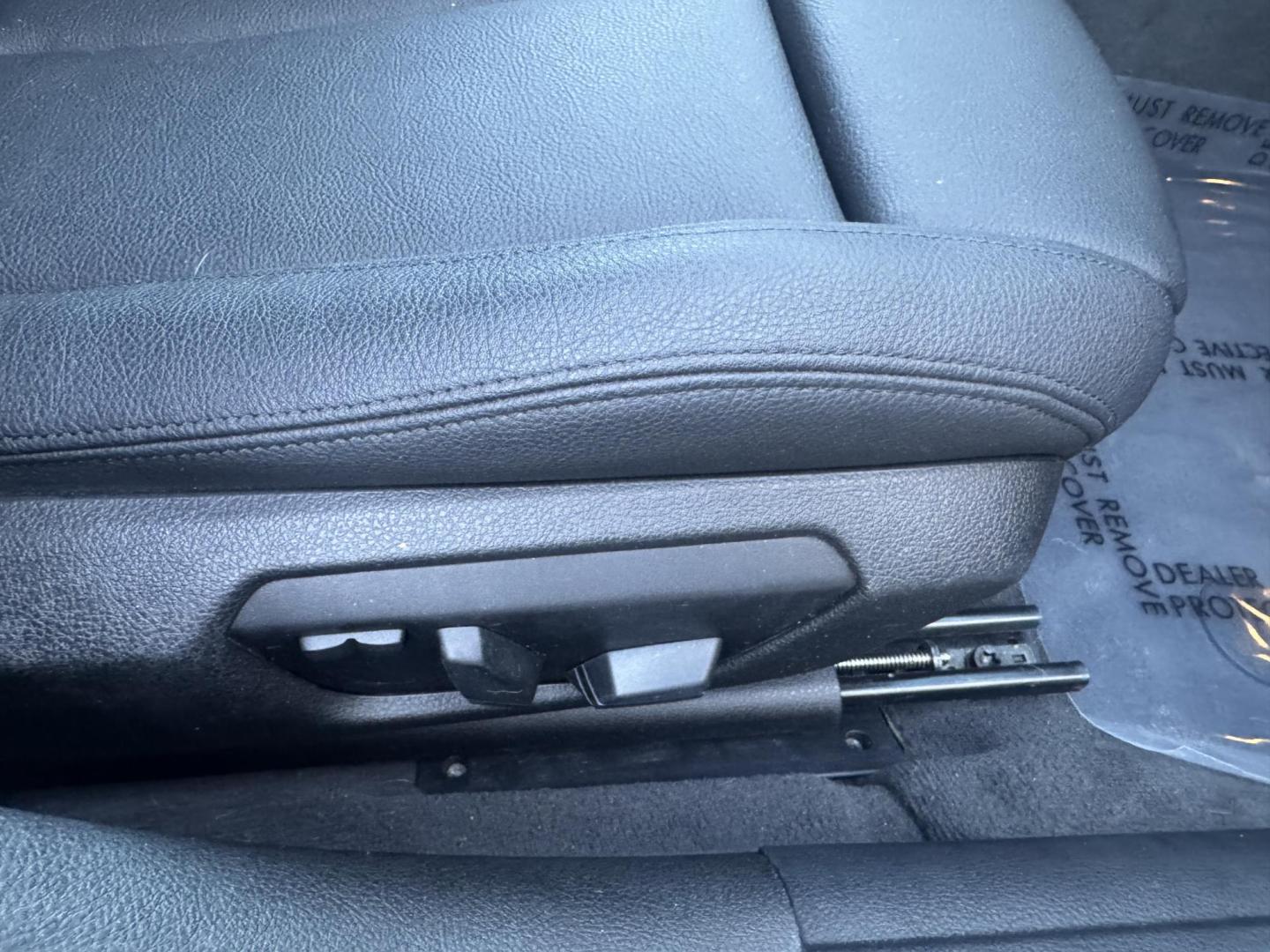 2015 BLACK /Black BMW 3-Series 320i Sedan (WBA3B1C56FK) with an 2.0L L4 DOHC 16V engine, 8-Speed Automatic transmission, located at 30 S. Berkeley Avenue, Pasadena, CA, 91107, (626) 248-7567, 34.145447, -118.109398 - For sale at Crown City Motors, 30 S Berkeley Ave, Pasadena, CA 91107: a sleek and sophisticated 2015 BMW 320i, loaded with premium features for an exceptional driving experience. This compact luxury sedan is equipped with navigation, a moonroof, a backup camera, and the coveted Premium Package, maki - Photo#24