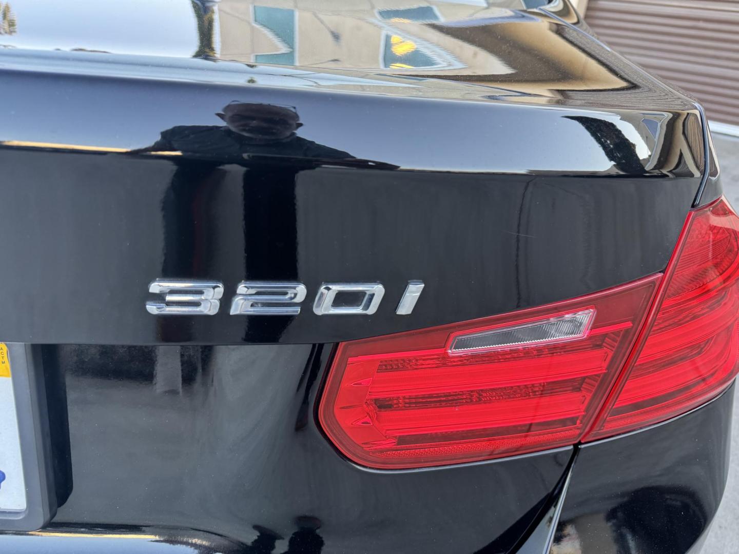 2015 BLACK /Black BMW 3-Series 320i Sedan (WBA3B1C56FK) with an 2.0L L4 DOHC 16V engine, 8-Speed Automatic transmission, located at 30 S. Berkeley Avenue, Pasadena, CA, 91107, (626) 248-7567, 34.145447, -118.109398 - For sale at Crown City Motors, 30 S Berkeley Ave, Pasadena, CA 91107: a sleek and sophisticated 2015 BMW 320i, loaded with premium features for an exceptional driving experience. This compact luxury sedan is equipped with navigation, a moonroof, a backup camera, and the coveted Premium Package, maki - Photo#34