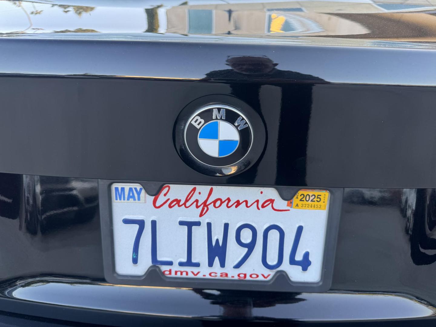2015 BLACK /Black BMW 3-Series 320i Sedan (WBA3B1C56FK) with an 2.0L L4 DOHC 16V engine, 8-Speed Automatic transmission, located at 30 S. Berkeley Avenue, Pasadena, CA, 91107, (626) 248-7567, 34.145447, -118.109398 - For sale at Crown City Motors, 30 S Berkeley Ave, Pasadena, CA 91107: a sleek and sophisticated 2015 BMW 320i, loaded with premium features for an exceptional driving experience. This compact luxury sedan is equipped with navigation, a moonroof, a backup camera, and the coveted Premium Package, maki - Photo#35