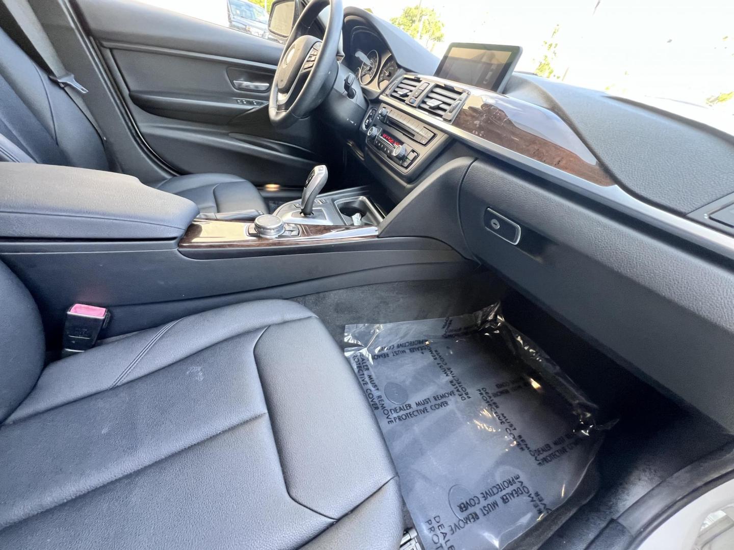 2015 White BMW 3-Series 328i SULEV (WBA3C1C56FK) with an 2.0L L4 DOHC 16V engine, 8-Speed Automatic transmission, located at 30 S. Berkeley Avenue, Pasadena, CA, 91107, (626) 248-7567, 34.145447, -118.109398 - Crown City Motors is a used “Buy Here Pay Here” car dealer in Pasadena CA. “Buy Here Pay Here” financing, means that when you purchase your vehicle from our dealership, that you make the payments to the dealership as well. We do not need the banks approval to get you approved for a used auto - Photo#17