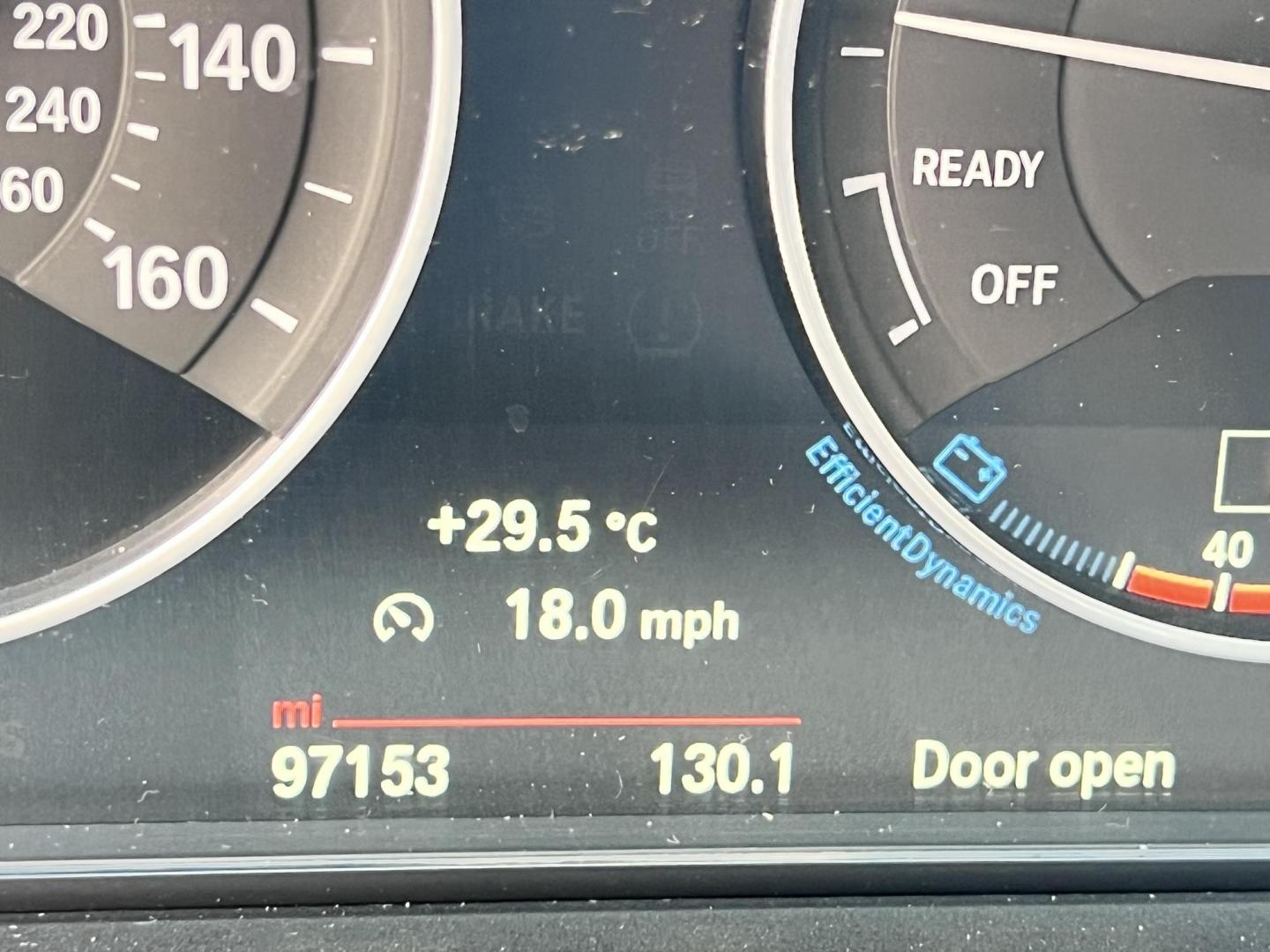 2015 White BMW 3-Series 328i SULEV (WBA3C1C56FK) with an 2.0L L4 DOHC 16V engine, 8-Speed Automatic transmission, located at 30 S. Berkeley Avenue, Pasadena, CA, 91107, (626) 248-7567, 34.145447, -118.109398 - Crown City Motors is a used “Buy Here Pay Here” car dealer in Pasadena CA. “Buy Here Pay Here” financing, means that when you purchase your vehicle from our dealership, that you make the payments to the dealership as well. We do not need the banks approval to get you approved for a used auto - Photo#30