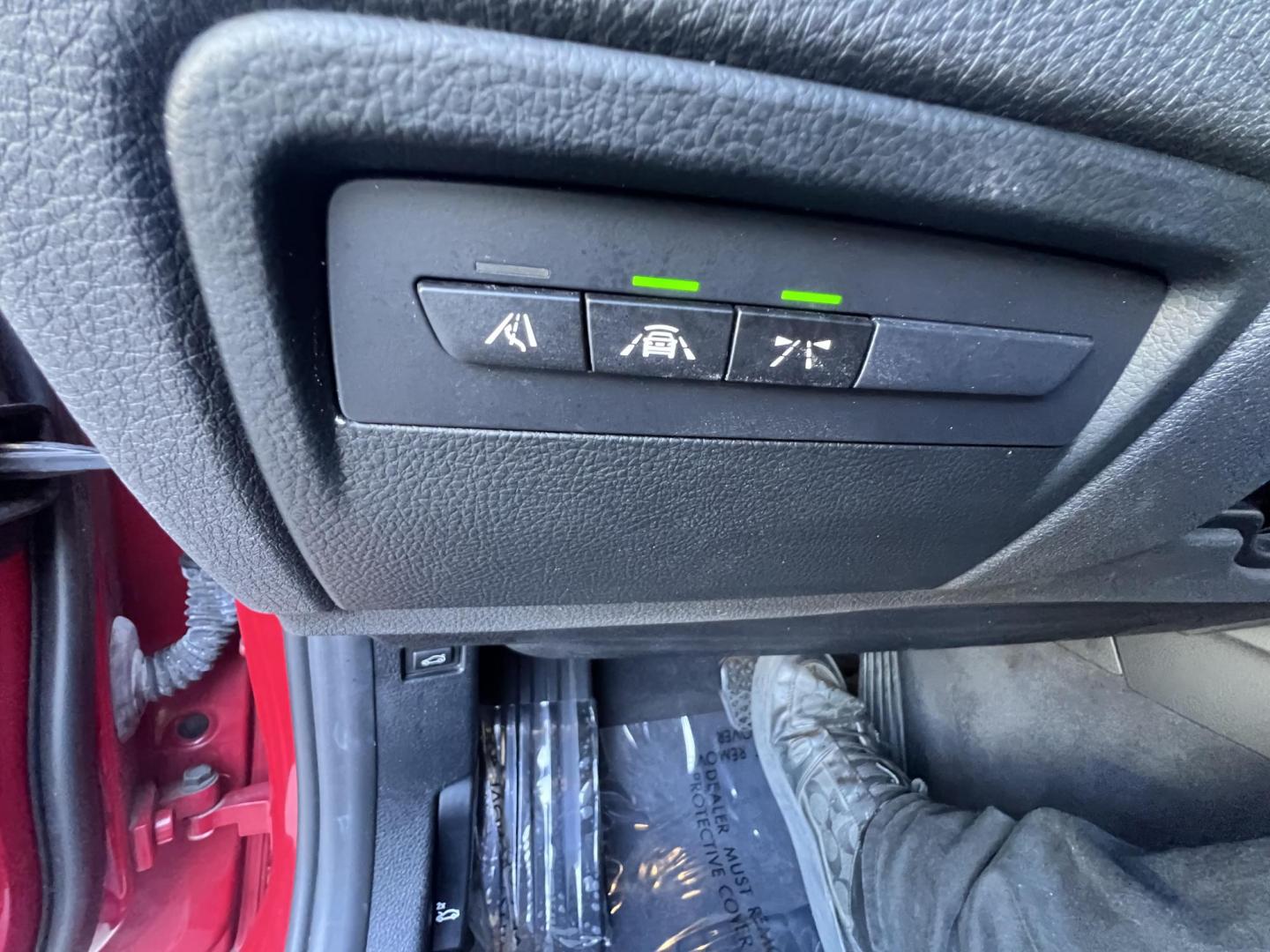 2015 Barcelona Red Metallic /black BMW 3-Series 328i xDrive Sedan (WBA3B3C52FJ) with an 2.0L L4 DOHC 16V engine, 8-Speed Automatic transmission, located at 30 S. Berkeley Avenue, Pasadena, CA, 91107, (626) 248-7567, 34.145447, -118.109398 - Crown City Motors is a used “Buy Here Pay Here” car dealer in Pasadena CA. “Buy Here Pay Here” financing, means that when you purchase your vehicle from our dealership, that you make the payments to the dealership as well. We do not need the banks approval to get you approved for a used auto - Photo#24