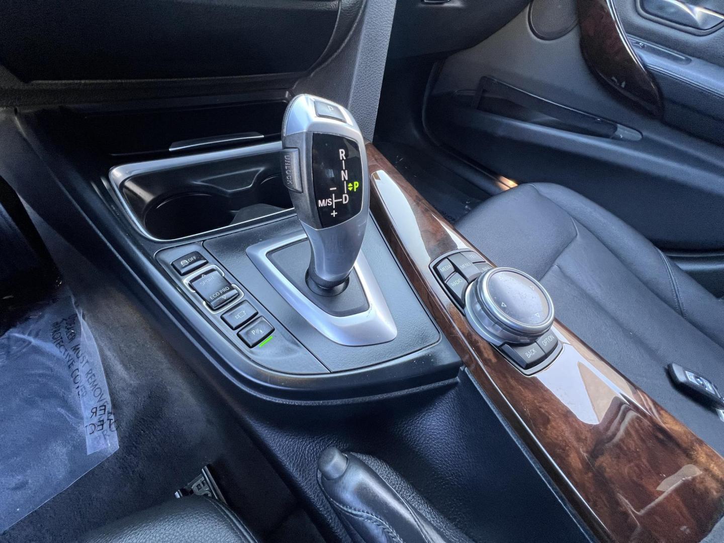 2015 Barcelona Red Metallic /black BMW 3-Series 328i xDrive Sedan (WBA3B3C52FJ) with an 2.0L L4 DOHC 16V engine, 8-Speed Automatic transmission, located at 30 S. Berkeley Avenue, Pasadena, CA, 91107, (626) 248-7567, 34.145447, -118.109398 - Crown City Motors is a used “Buy Here Pay Here” car dealer in Pasadena CA. “Buy Here Pay Here” financing, means that when you purchase your vehicle from our dealership, that you make the payments to the dealership as well. We do not need the banks approval to get you approved for a used auto - Photo#27