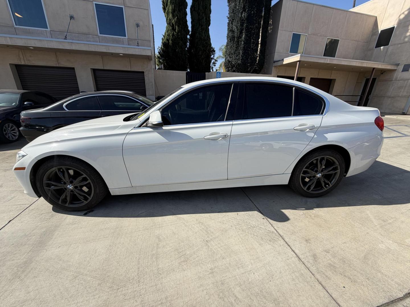 2015 White /Black BMW 3-Series 328i xDrive Sedan (WBA3B3G57FN) with an 2.0L L4 DOHC 16V engine, 8-Speed Automatic transmission, located at 30 S. Berkeley Avenue, Pasadena, CA, 91107, (626) 248-7567, 34.145447, -118.109398 - 2015 BMW 328i – Luxury, Performance, and Easy Financing in Pasadena Drive home today in this beautiful white BMW 328i with a sleek black interior—a luxury sport sedan that looks amazing, drives even better, and is available right now at Crown City Motors with Buy Here Pay Here financing. I - Photo#1