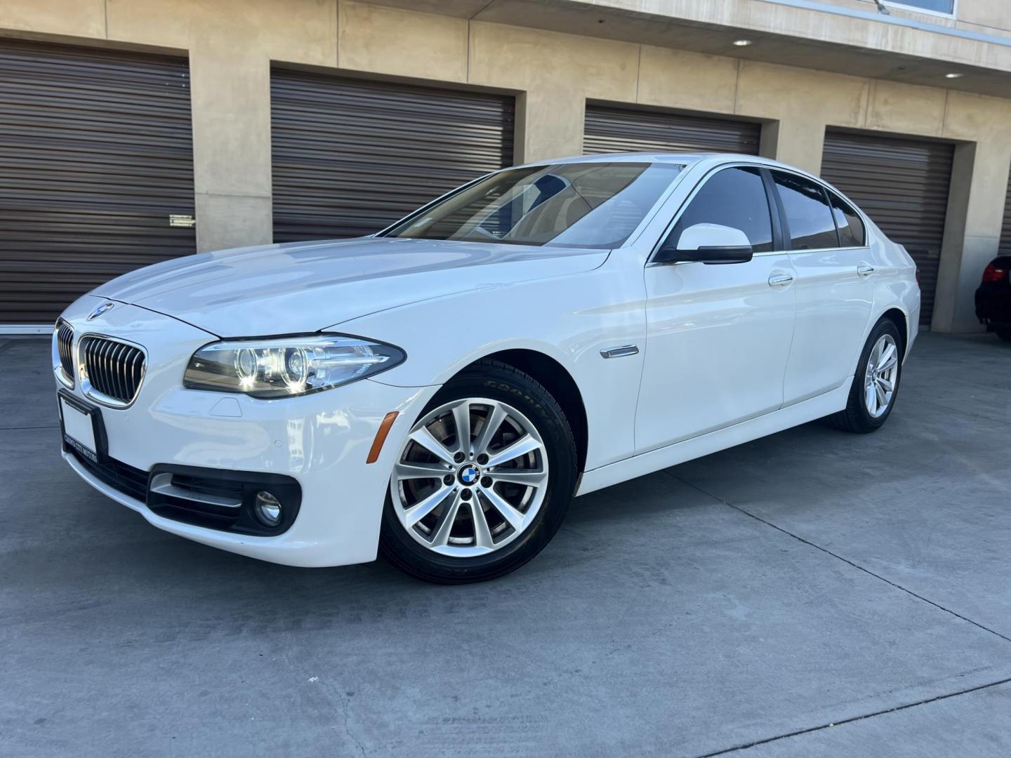 2015 WHITE /Black BMW 5-Series Leather (WBA5A7C54FG) with an 4 Cylinder engine, Automatic transmission, located at 30 S. Berkeley Avenue, Pasadena, CA, 91107, (626) 248-7567, 34.145447, -118.109398 - The 2015 BMW 528i xDrive stands as a beacon of luxury, performance, and advanced technology, embodying the pinnacle of German engineering. With only 72,430 miles, this well-maintained vehicle offers a remarkable driving experience that combines comfort, style, and reliability. Whether you have an im - Photo#0