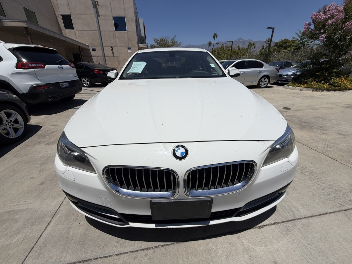 2015 WHITE /Black BMW 5-Series Leather (WBA5A7C54FG) with an 4 Cylinder engine, Automatic transmission, located at 30 S. Berkeley Avenue, Pasadena, CA, 91107, (626) 248-7567, 34.145447, -118.109398 - The 2015 BMW 528i xDrive stands as a beacon of luxury, performance, and advanced technology, embodying the pinnacle of German engineering. With only 72,430 miles, this well-maintained vehicle offers a remarkable driving experience that combines comfort, style, and reliability. Whether you have an im- Photo#7