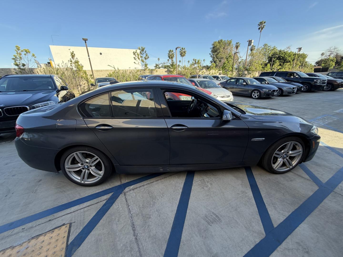 2015 Mineral Grey Metallic /Black BMW 5-Series 535i (WBA5B1C51FG) with an 3.0L L6 DOHC 24V engine, 8-Speed Automatic transmission, located at 30 S. Berkeley Avenue, Pasadena, CA, 91107, (626) 248-7567, 34.145447, -118.109398 - 2015 BMW 5 Series – Luxury Sedan – Buy Here Pay Here Financing – Pasadena, CA VIN: WBA5B1C51FG127432 Looking for a BMW 5 Series with easy financing in Pasadena? This 2015 BMW 5 Series (VIN: WBA5B1C51FG127432) delivers luxury, performance, and comfort — with financing options designed f - Photo#4