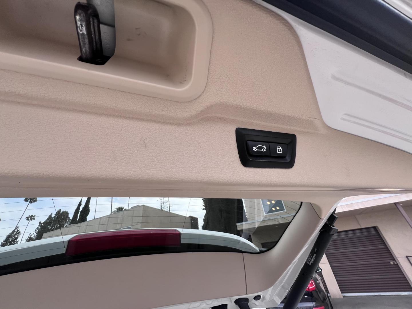 2015 Alpine White /Tan BMW X5 xDrive35i (5UXKR0C59F0) with an 3.0L L6 DOHC 24V engine, 8-Speed Automatic transmission, located at 30 S. Berkeley Avenue, Pasadena, CA, 91107, (626) 248-7567, 34.145447, -118.109398 - 2015 BMW X5 xDrive35i – Luxury 3rd Row SUV | Buy Here Pay Here – Pasadena, CA Drive home in power, luxury, and confidence with this 2015 BMW X5 xDrive35i, available now at Crown City Motors—Pasadena’s trusted source for Buy Here Pay Here (BHPH) financing. This all-wheel-drive SUV blends BMW - Photo#20