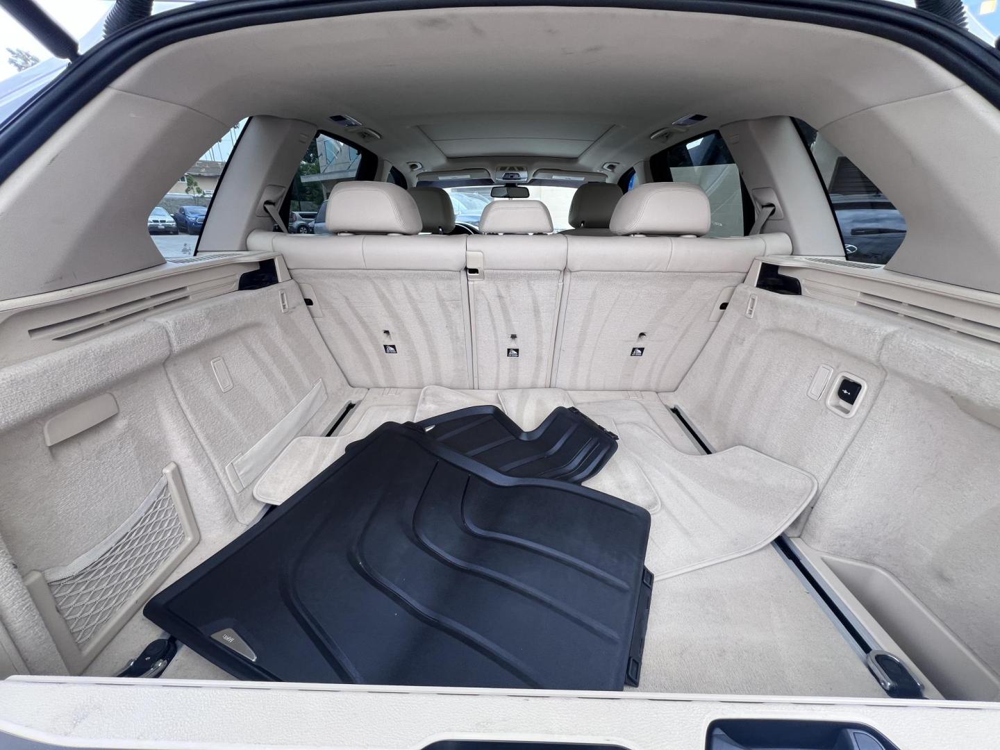 2015 Alpine White /Tan BMW X5 xDrive35i (5UXKR0C59F0) with an 3.0L L6 DOHC 24V engine, 8-Speed Automatic transmission, located at 30 S. Berkeley Avenue, Pasadena, CA, 91107, (626) 248-7567, 34.145447, -118.109398 - 2015 BMW X5 xDrive35i – Luxury 3rd Row SUV | Buy Here Pay Here – Pasadena, CA Drive home in power, luxury, and confidence with this 2015 BMW X5 xDrive35i, available now at Crown City Motors—Pasadena’s trusted source for Buy Here Pay Here (BHPH) financing. This all-wheel-drive SUV blends BMW - Photo#19