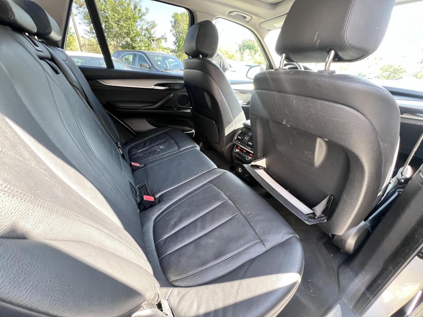 2015 Silver Metallic /black BMW X5 sDrive35i (5UXKR2C55F0) with an 3.0L L6 DOHC 24V engine, 8-Speed Automatic transmission, located at 30 S. Berkeley Avenue, Pasadena, CA, 91107, (626) 248-7567, 34.145447, -118.109398 - Crown City Motors is a used “Buy Here Pay Here” car dealer in Pasadena CA. “Buy Here Pay Here” financing, means that when you purchase your vehicle from our dealership, that you make the payments to the dealership as well. We do not need the banks approval to get you approved for a used auto - Photo#19