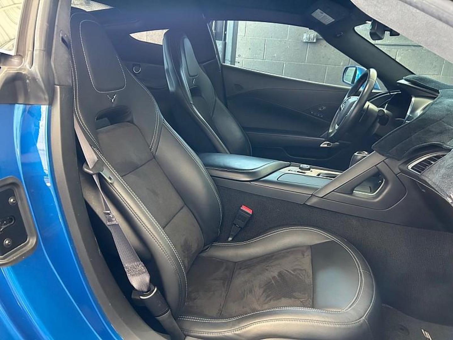 2015 BLUE Chevrolet Corvette (1G1YM2D78F5) with an V8 6.2 Liter engine, located at 412 Auto Vista Drive, Palmdale, 93551, (661) 945-0620, 34.592636, -118.136681 - Photo#26