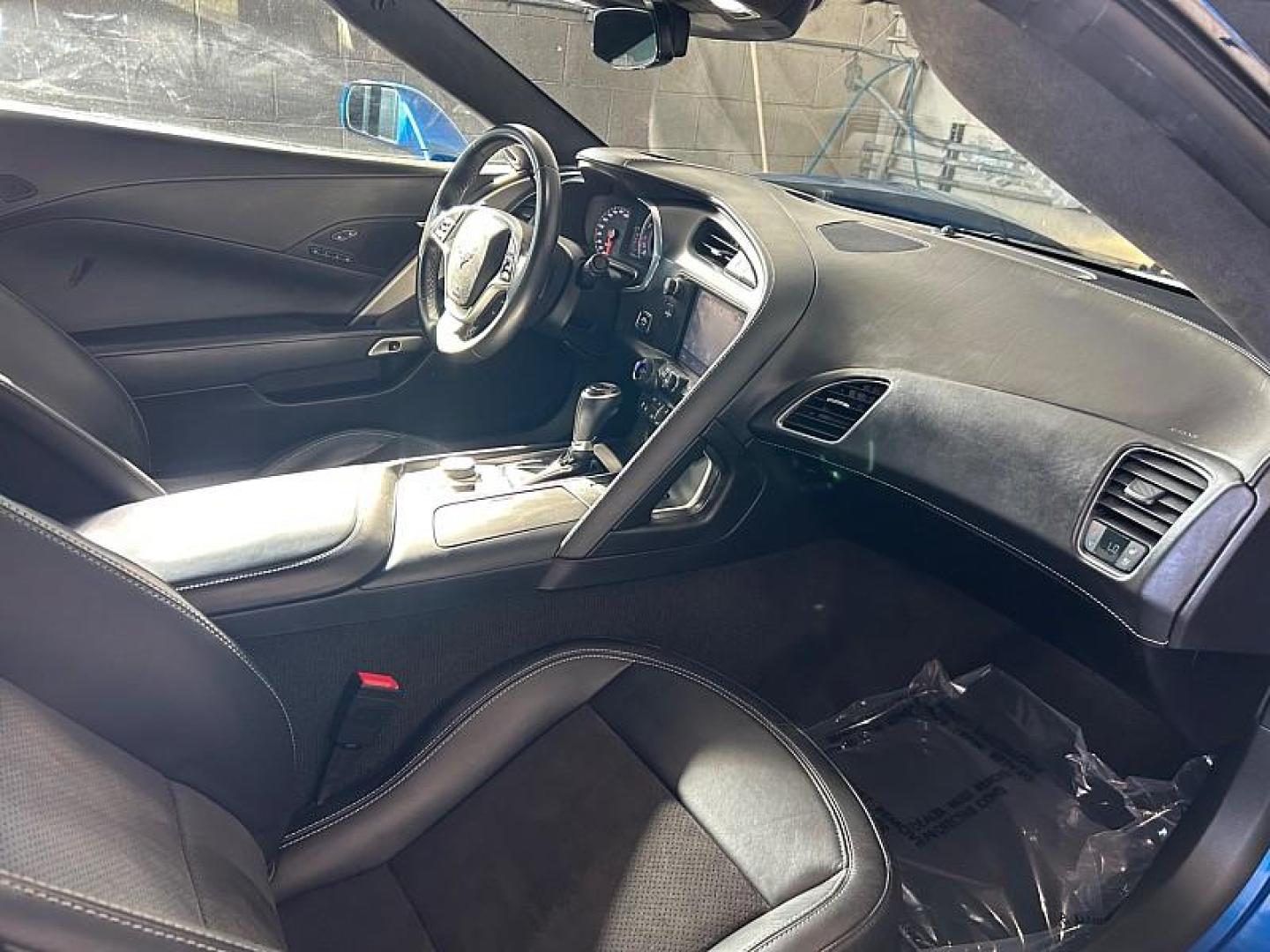 2015 BLUE Chevrolet Corvette (1G1YM2D78F5) with an V8 6.2 Liter engine, Automatic transmission, located at 412 Auto Vista Drive, Palmdale, 93551, (661) 945-0620, 34.592636, -118.136681 - Photo#28