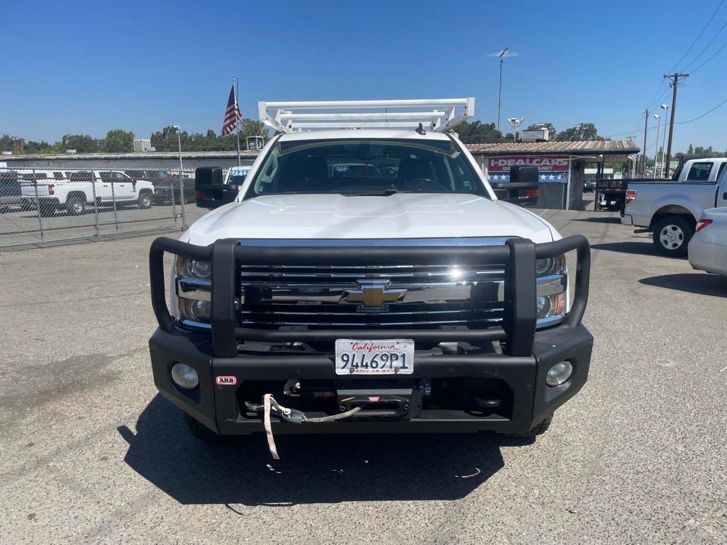 2015 Summit White Chevrolet Silverado 3500HD LT (1GB4KZE82FF) with an 6.6L Duramax 6.6L Diesel Turbo V8 397hp 765ft. lbs. Common Rail Direct Injection engine, Allison 1000 6-Speed Shiftable Automatic transmission, located at 800 Riverside Ave, Roseville, CA, 95678, 916-773-4549 & Toll Free: 866-719-4393, 38.732265, -121.291039 - DURAMAX DIESEL CREW CAB 4X4 LT UTILITY BED ALLISON TRANSMISSION ARB BUMPER WARN WINCH- Photo#7