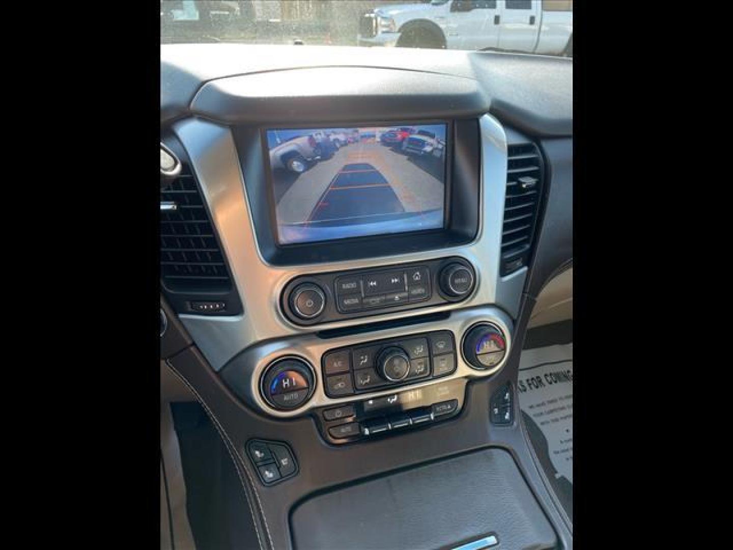 2015 White Diamond Tricoat Chevrolet Suburban LTZ (1GNSKKKC0FR) with an 5.3L EcoTec3 5.3L Flex Fuel V8 355hp 383ft. lbs. Direct Injection engine, 6-Speed Shiftable Automatic w/Overdrive transmission, located at 800 Riverside Ave, Roseville, CA, 95678, 916-773-4549 & Toll Free: 866-719-4393, 38.732265, -121.291039 - 4X4 LTZ DVD CLEAN CARFAX - Photo#9