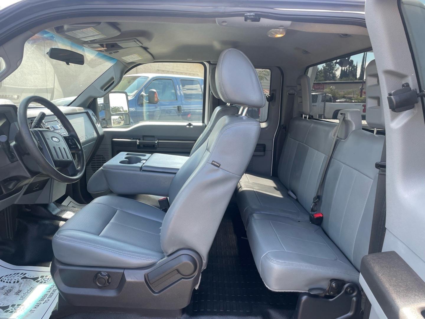 2015 Oxford White Ford F-250 Super Duty XL (1FD7X2AT7FE) with an 6.7L Power Stroke 6.7L Biodiesel Turbo V8 440hp 860ft. lbs. Common Rail Direct Injection engine, 6-Speed Shiftable Automatic transmission, located at 800 Riverside Ave, Roseville, CA, 95678, 916-773-4549 & Toll Free: 866-719-4393, 38.732265, -121.291039 - DIESEL SUPER CAB UTILITY BED CLEAN CARFAX- Photo#9