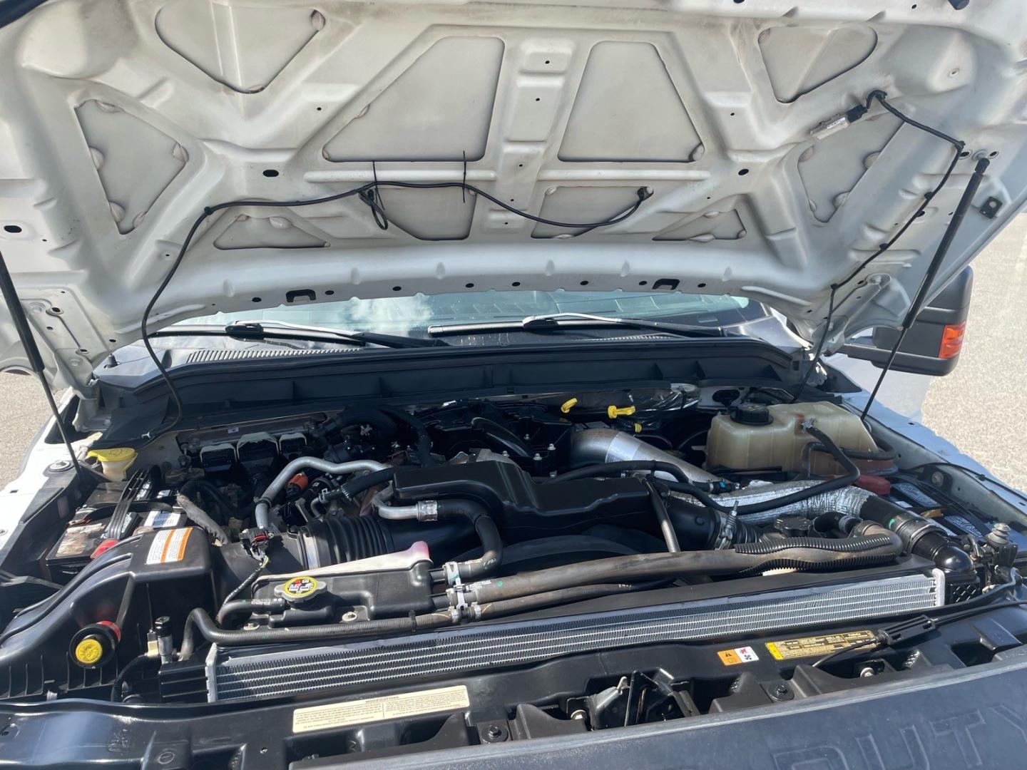 2015 Oxford White Ford F-250 Super Duty XL (1FD7X2AT7FE) with an 6.7L Power Stroke 6.7L Biodiesel Turbo V8 440hp 860ft. lbs. Common Rail Direct Injection engine, 6-Speed Shiftable Automatic transmission, located at 800 Riverside Ave, Roseville, CA, 95678, 916-773-4549 & Toll Free: 866-719-4393, 38.732265, -121.291039 - DIESEL SUPER CAB UTILITY BED CLEAN CARFAX- Photo#11