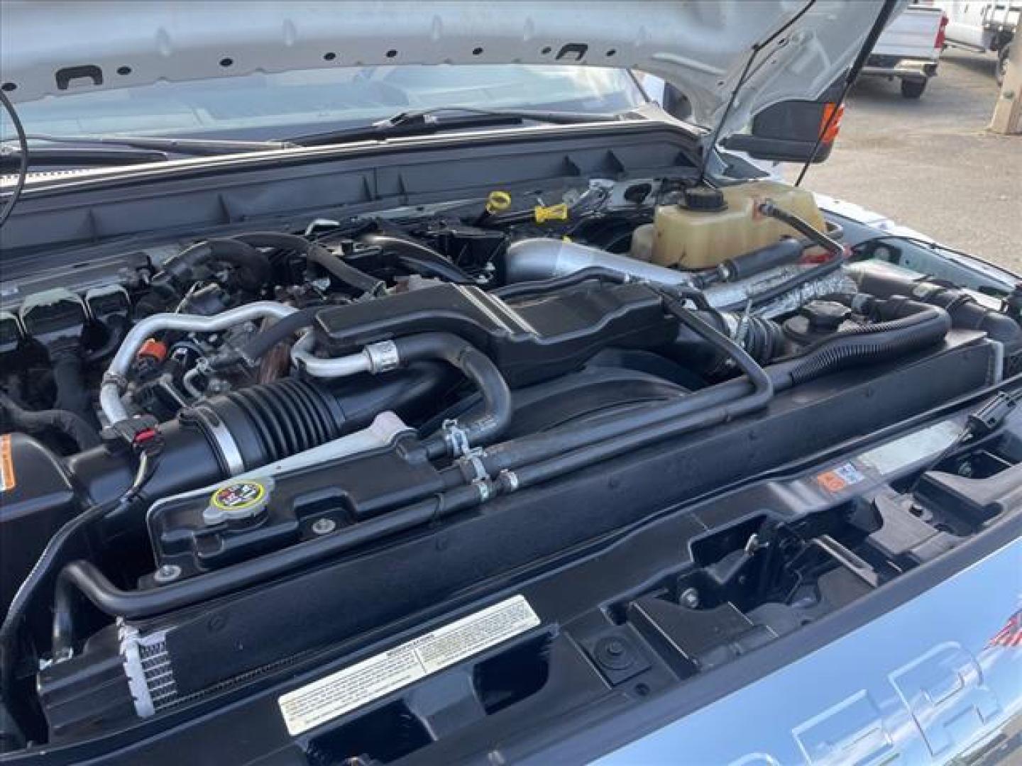 2015 Oxford White Ford F-250 Super Duty XLT (1FT7W2BTXFE) with an 6.7L Power Stroke 6.7L Biodies Common Rail Direct Injection engine, 6-Speed Shiftable Automatic transmission, located at 800 Riverside Ave, Roseville, CA, 95678, 916-773-4549 & Toll Free: 866-719-4393, 38.732265, -121.291039 - DIESEL CREW CAB 4X4 FX4 XLT CLEAN CARFAX - Photo#13
