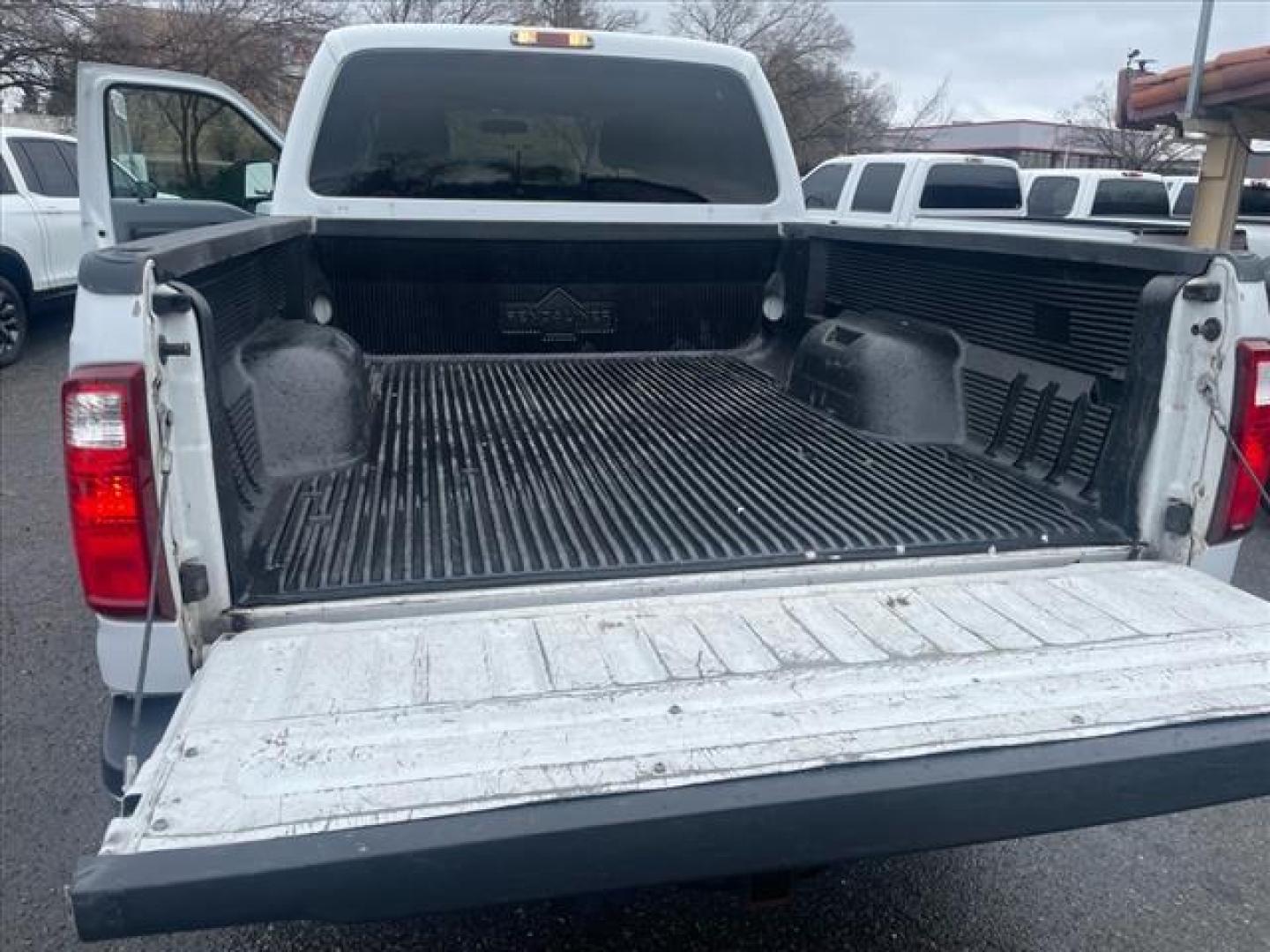 2015 Oxford White Ford F-250 Super Duty XLT (1FT7W2BTXFE) with an 6.7L Power Stroke 6.7L Biodiesel Turbo V8 440hp 860ft. lbs. Common Rail Direct Injection engine, 6-Speed Shiftable Automatic transmission, located at 800 Riverside Ave, Roseville, CA, 95678, 916-773-4549 & Toll Free: 866-719-4393, 38.732265, -121.291039 - DIESEL CREW CAB 4X4 XLT SERVICE RECORDS ON CLEAN CARFAX - Photo#9