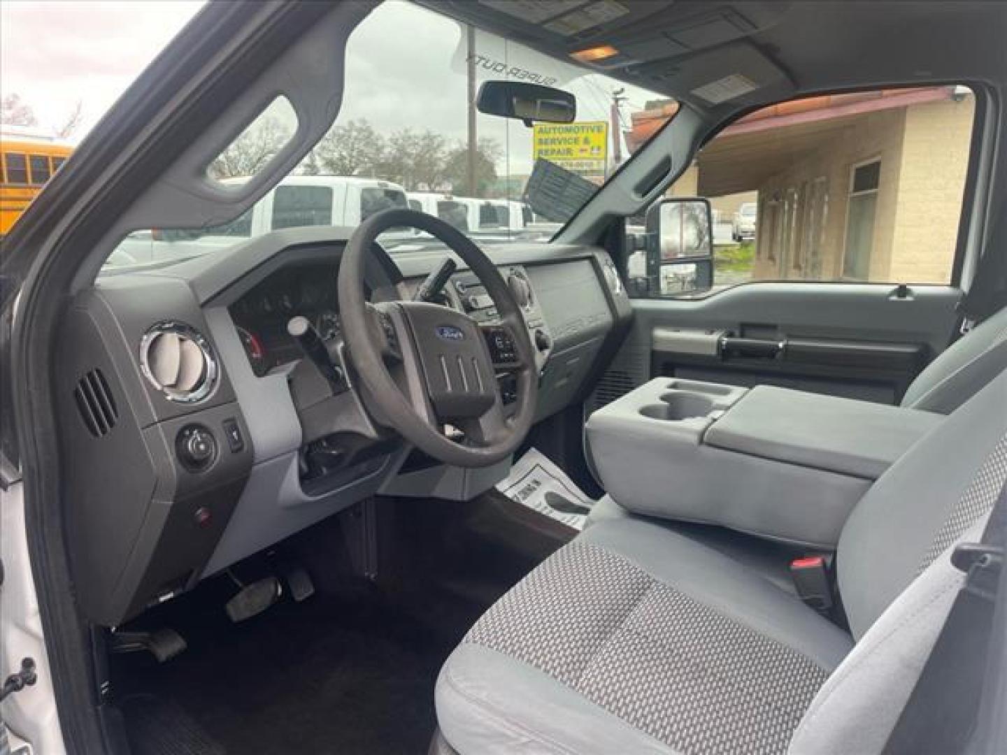 2015 Oxford White Ford F-250 Super Duty XLT (1FT7W2BTXFE) with an 6.7L Power Stroke 6.7L Biodiesel Turbo V8 440hp 860ft. lbs. Common Rail Direct Injection engine, 6-Speed Shiftable Automatic transmission, located at 800 Riverside Ave, Roseville, CA, 95678, 916-773-4549 & Toll Free: 866-719-4393, 38.732265, -121.291039 - DIESEL CREW CAB 4X4 XLT SERVICE RECORDS ON CLEAN CARFAX - Photo#10