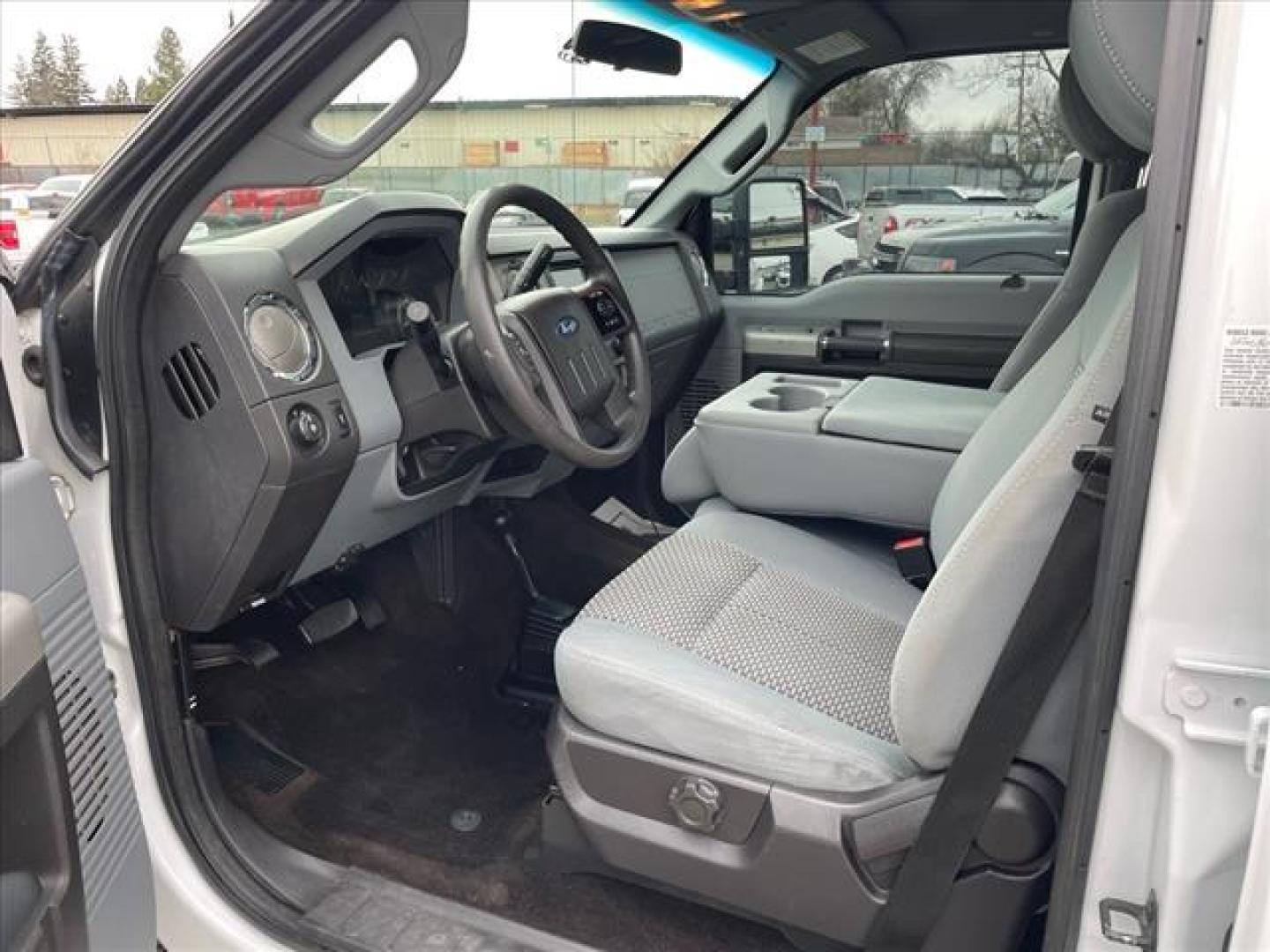 2015 Oxford White Ford F-350 Super Duty XLT (1FT8W3DT1FE) with an 6.7L Power Stroke 6.7L Biodiesel Turbo V8 440hp 860ft. lbs. Common Rail Direct Injection engine, 6-Speed Shiftable Automatic transmission, located at 800 Riverside Ave, Roseville, CA, 95678, 916-773-4549 & Toll Free: 866-719-4393, 38.732265, -121.291039 - DIESEL CREW CAB DUALLY 4X4 XLT CLEAN CARFAX - Photo#10