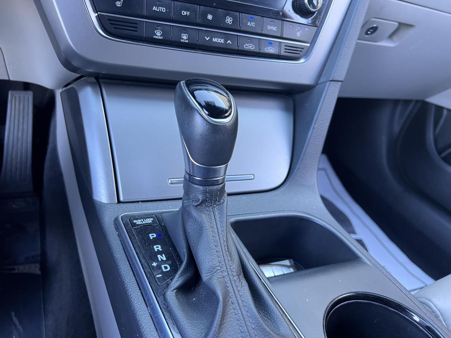 2015 Barcelona Red Metallic /GRAY Hyundai Sonata Sport (5NPE34AF7FH) with an 2.4L L4 DOHC 16V engine, 6-Speed Automatic transmission, located at 30 S. Berkeley Avenue, Pasadena, CA, 91107, (626) 248-7567, 34.145447, -118.109398 - Crown City Motors is a used “Buy Here Pay Here” car dealer in Pasadena CA. “Buy Here Pay Here” financing, means that when you purchase your vehicle from our dealership, that you make the payments to the dealership as well. We do not need the banks approval to get you approved for a used auto - Photo#24